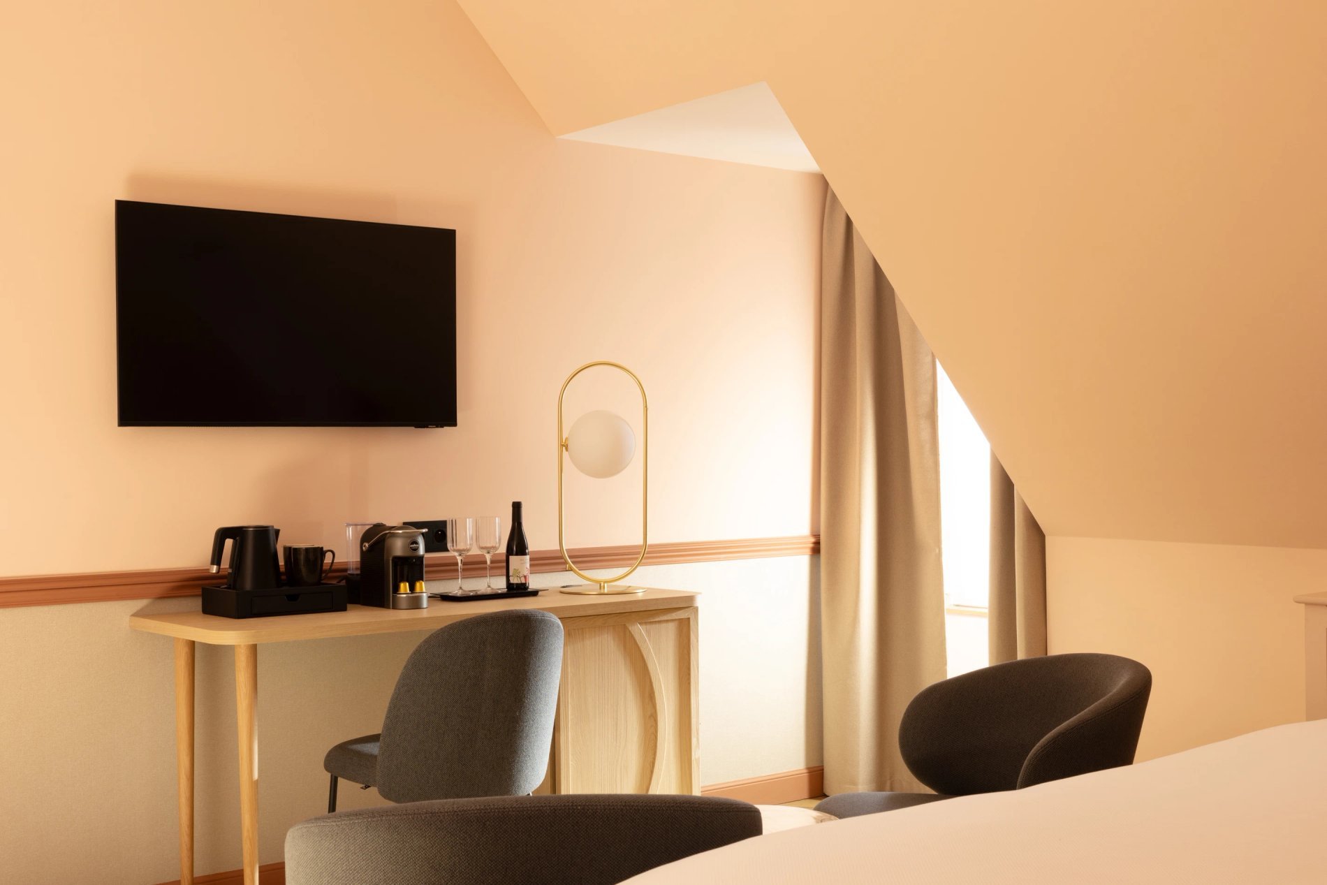 df66bfbd-63bf-4ce2-9463-20820a1b9fa2