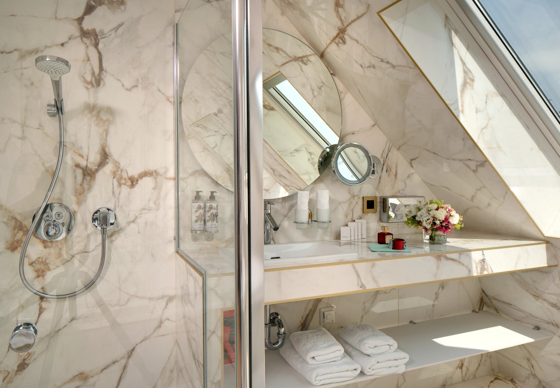 df746232-5fb7-4603-90a9-73b4f53e5d27