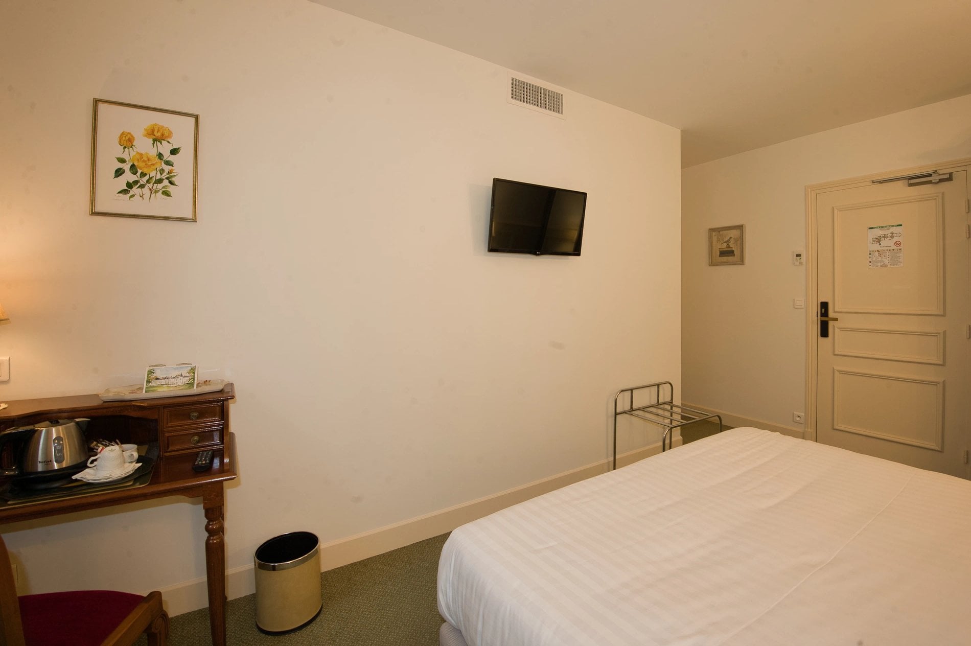 dfc7717b-cf5d-462c-a29c-e6f3c5eea555