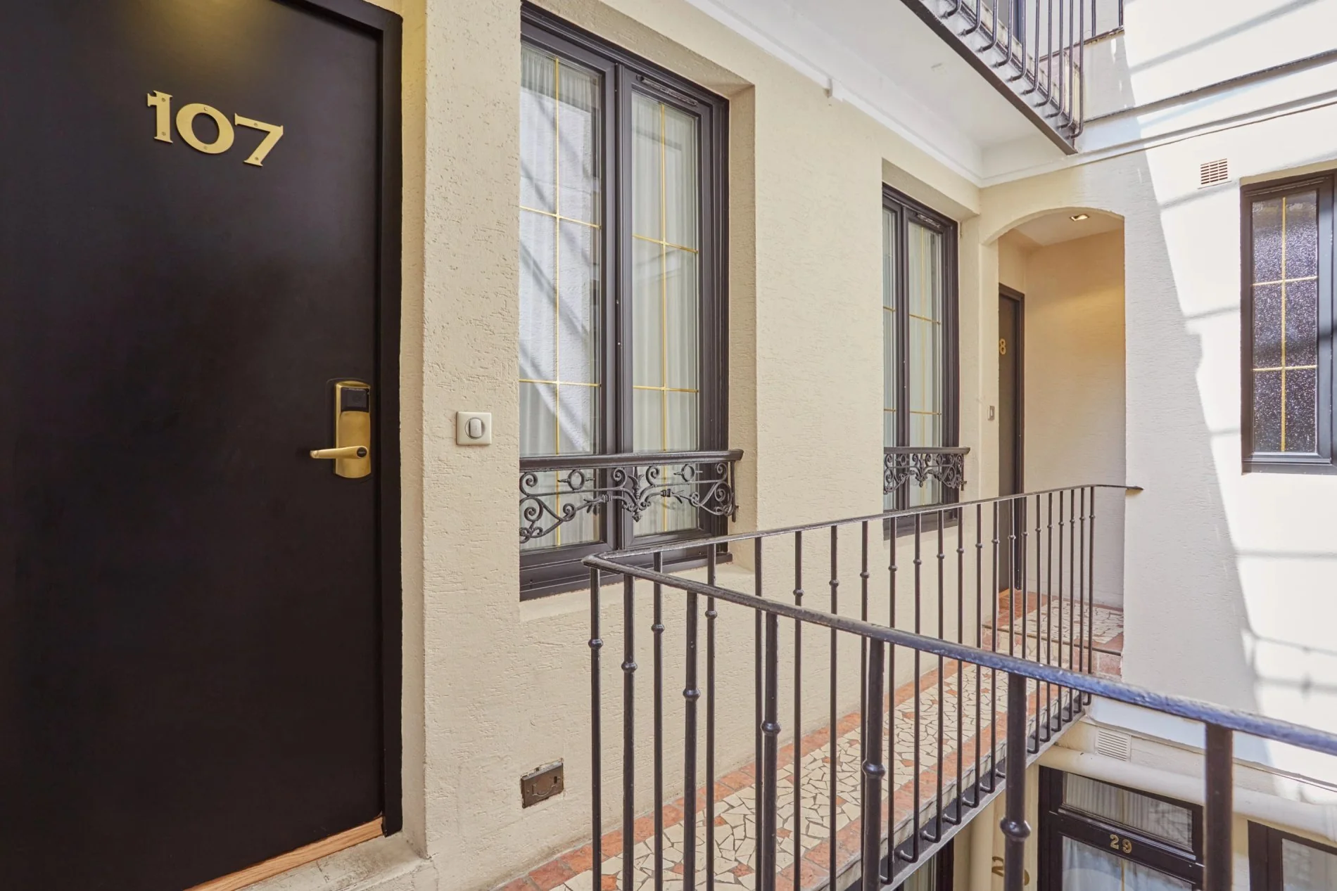 dfcb3df4-4cb8-4e60-b8cd-24b4bb44764f