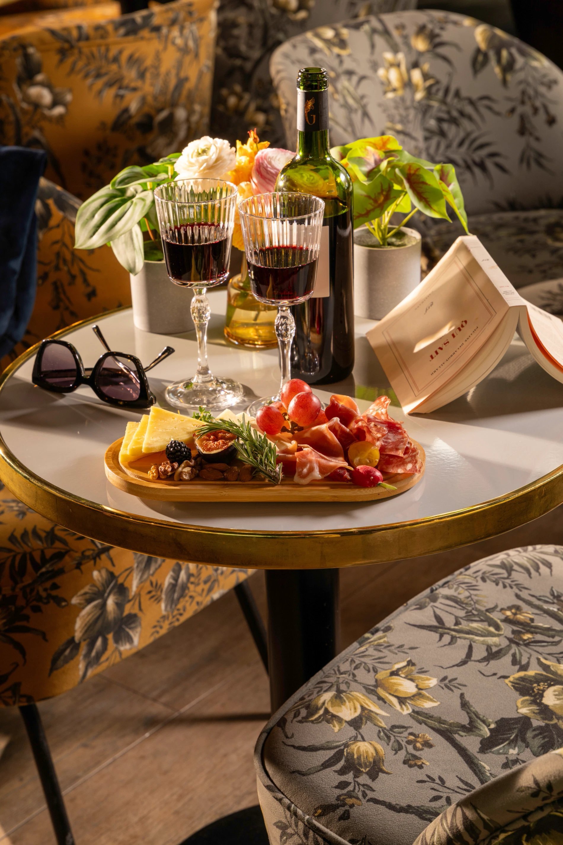 Hôtel Maxim Folies Room service Vin Apéritifs