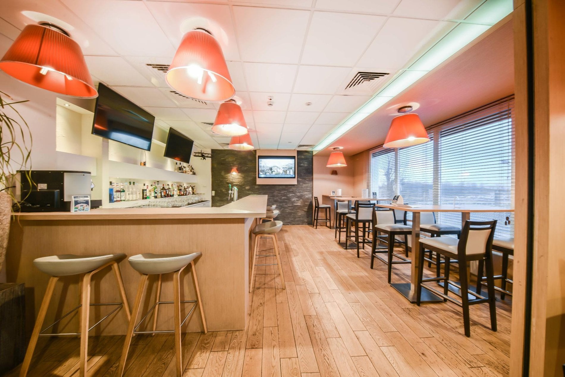 e001dcfb-a0dc-4869-b1cc-4764ec84f120