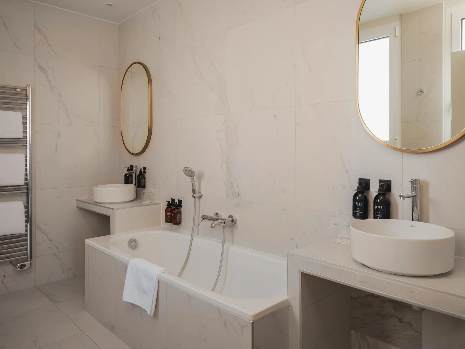 Pley Hotel Paris | Junior Suite Spacy