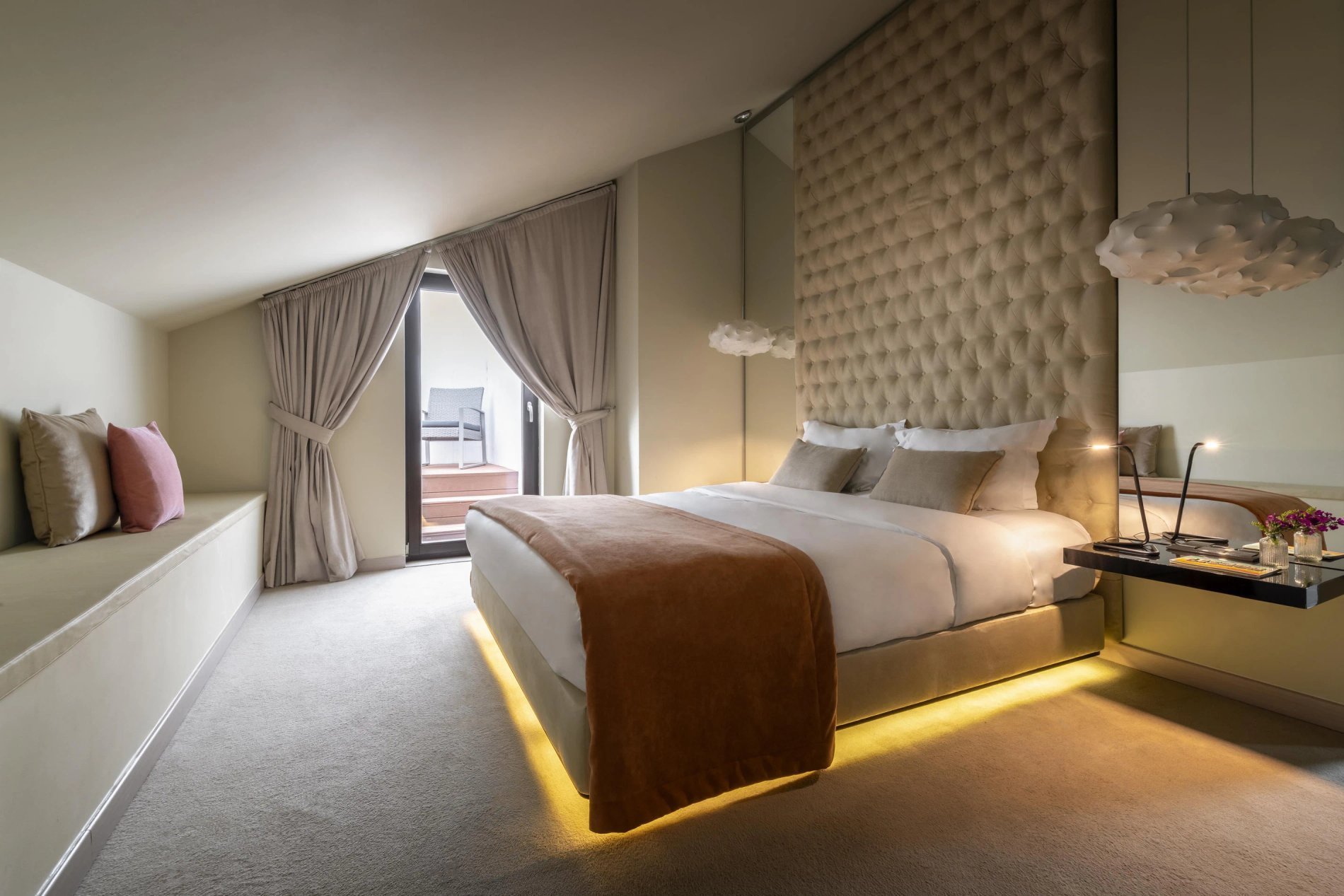 Luxury suites  Lisbon 9 Hotel Mercy