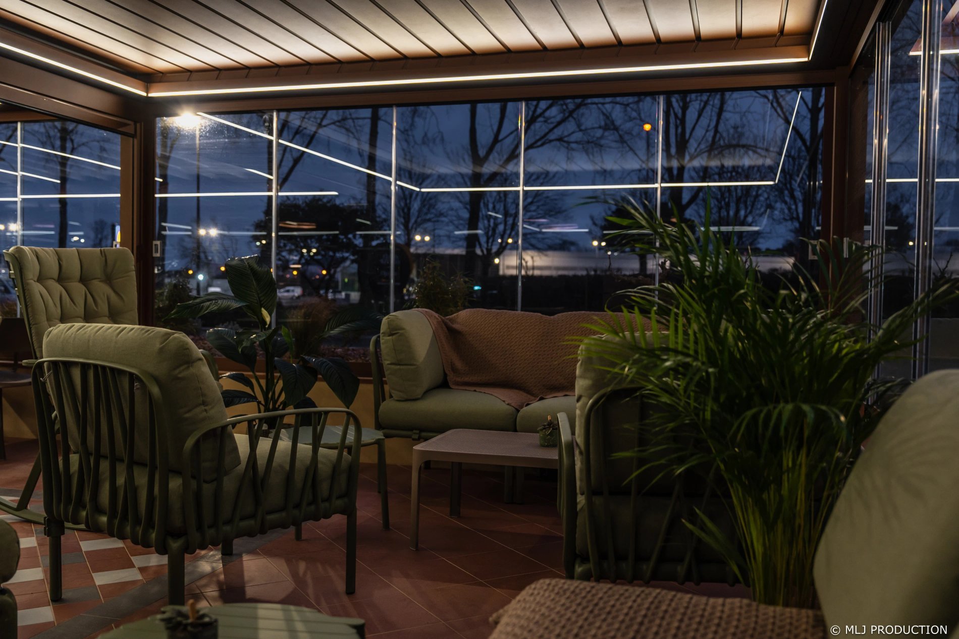 e2ce29f7-7d56-4e07-a364-748f418785f1