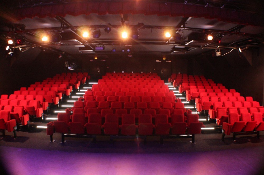 e2d8753b-fd4f-40e2-be56-5612a3de1476