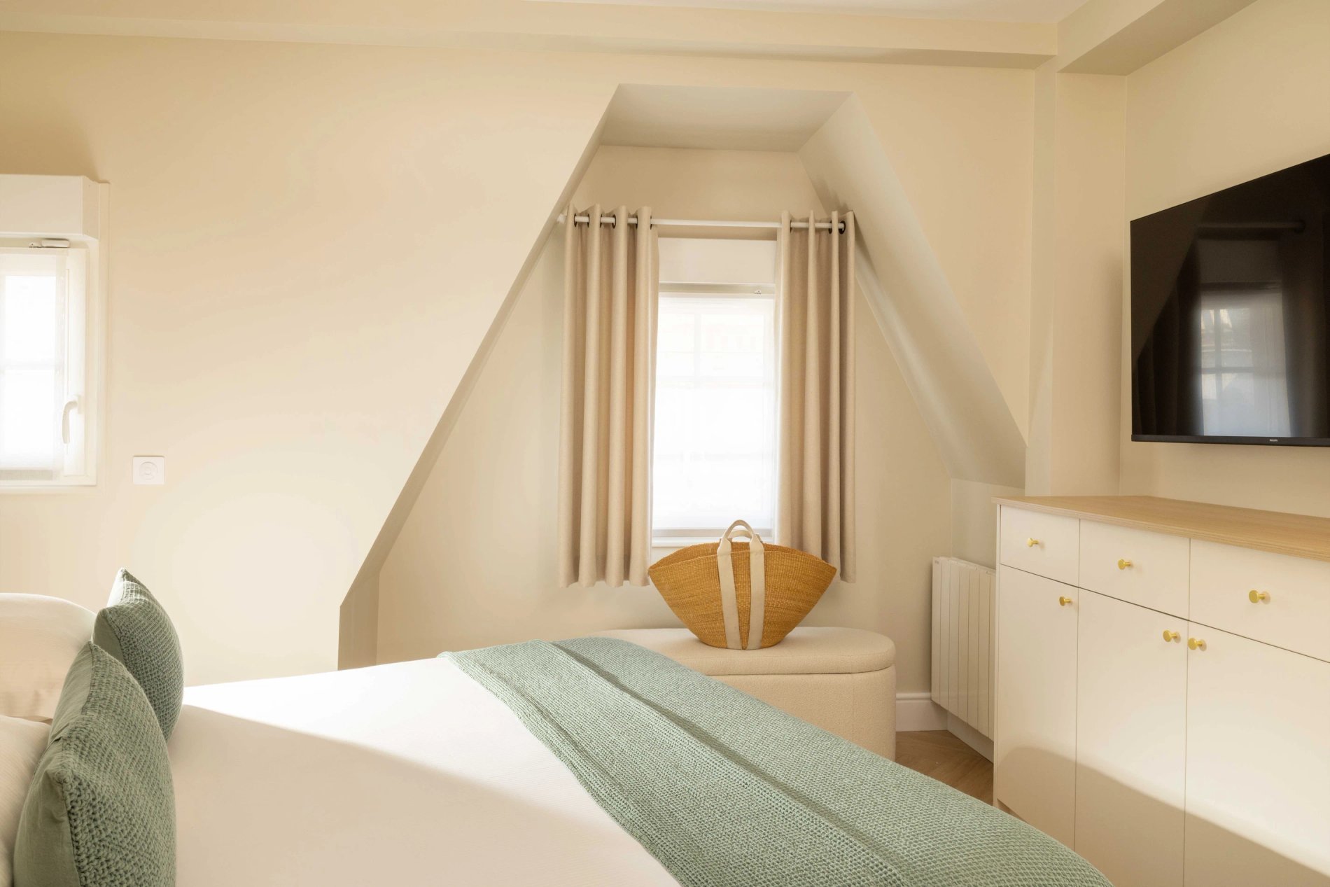 e3011684-13ae-4327-be43-5f0d7dfae78b