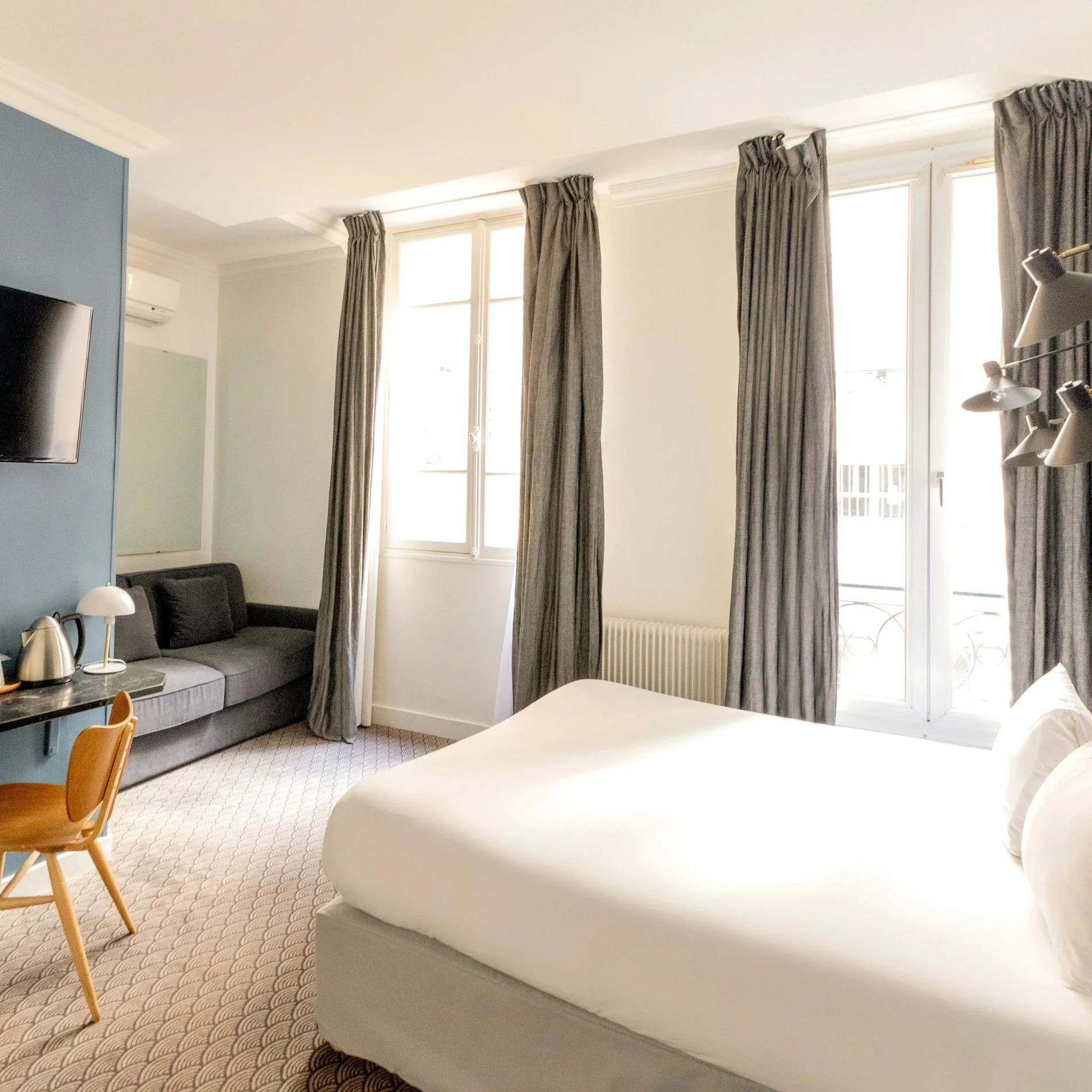 e3537b3a-55d1-4976-9477-25d1a53547d4