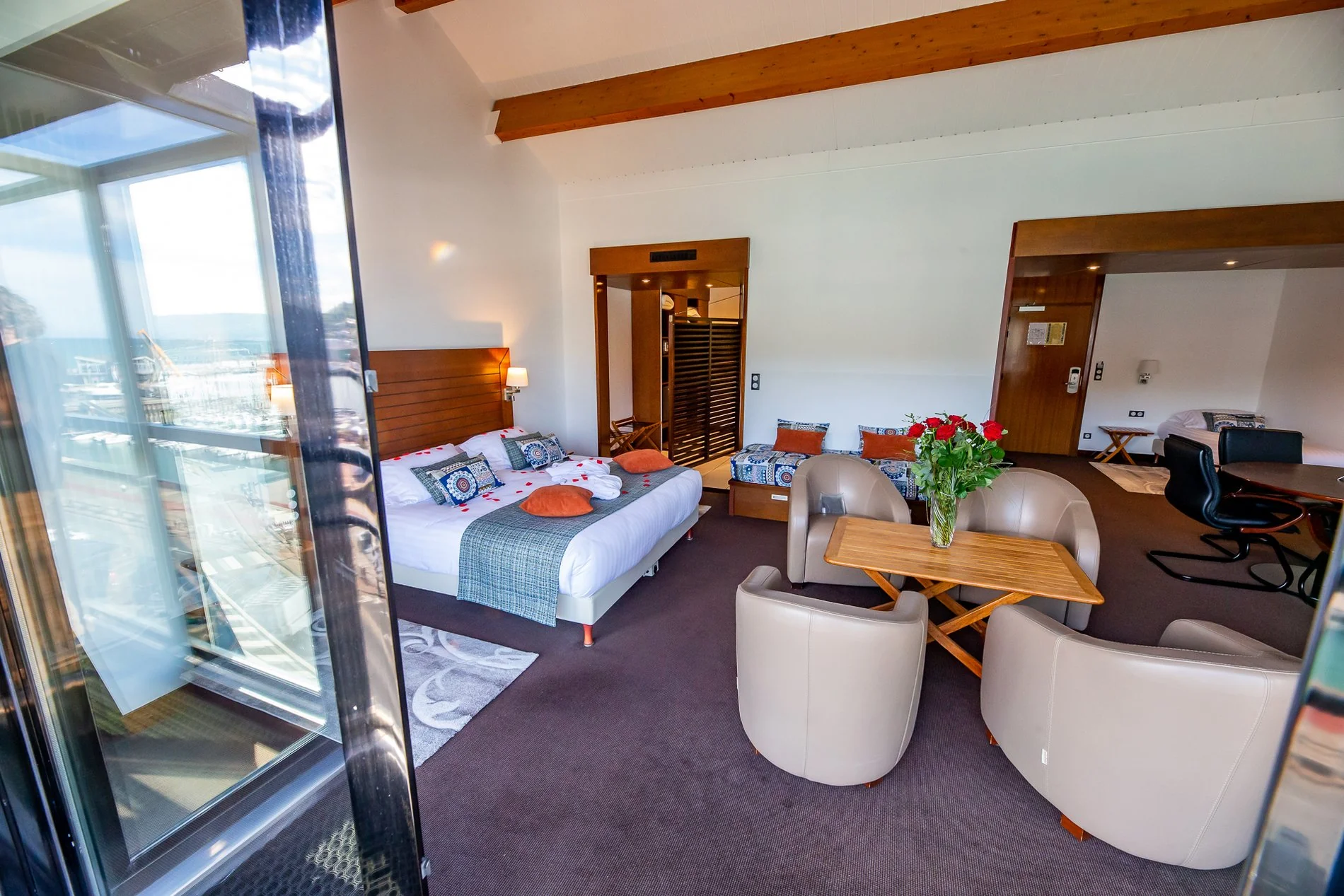 Nos 5 plages préférées pour votre séjour proche Etretat  6 Suite Deluxe Hotel le grand pavoisCStephaneLeroy 9948.jpg