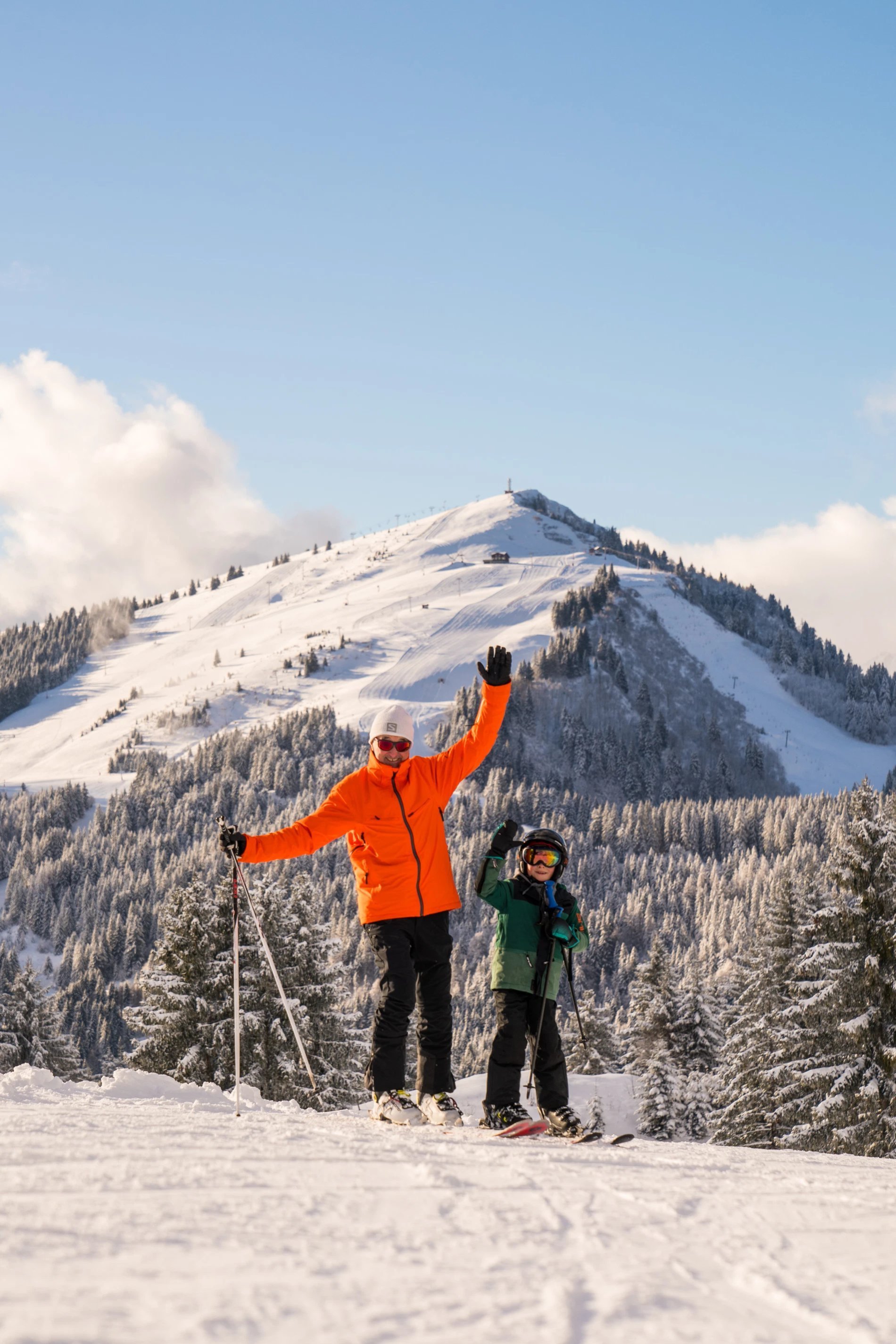 Journée de ski enfant, skipass jeunes, ski en famille, vancances au ski en famille à Morzine, Portes du Soleil