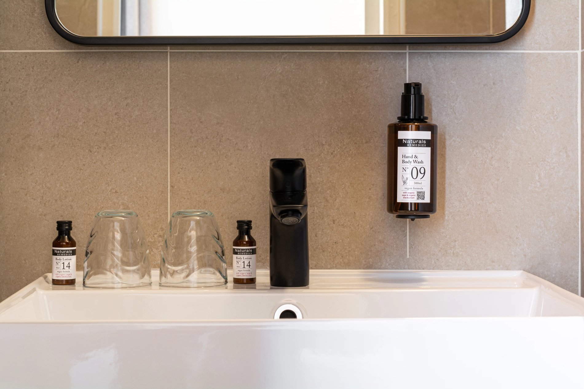 e3f878b0-fbba-4f19-8397-65e3b575758d