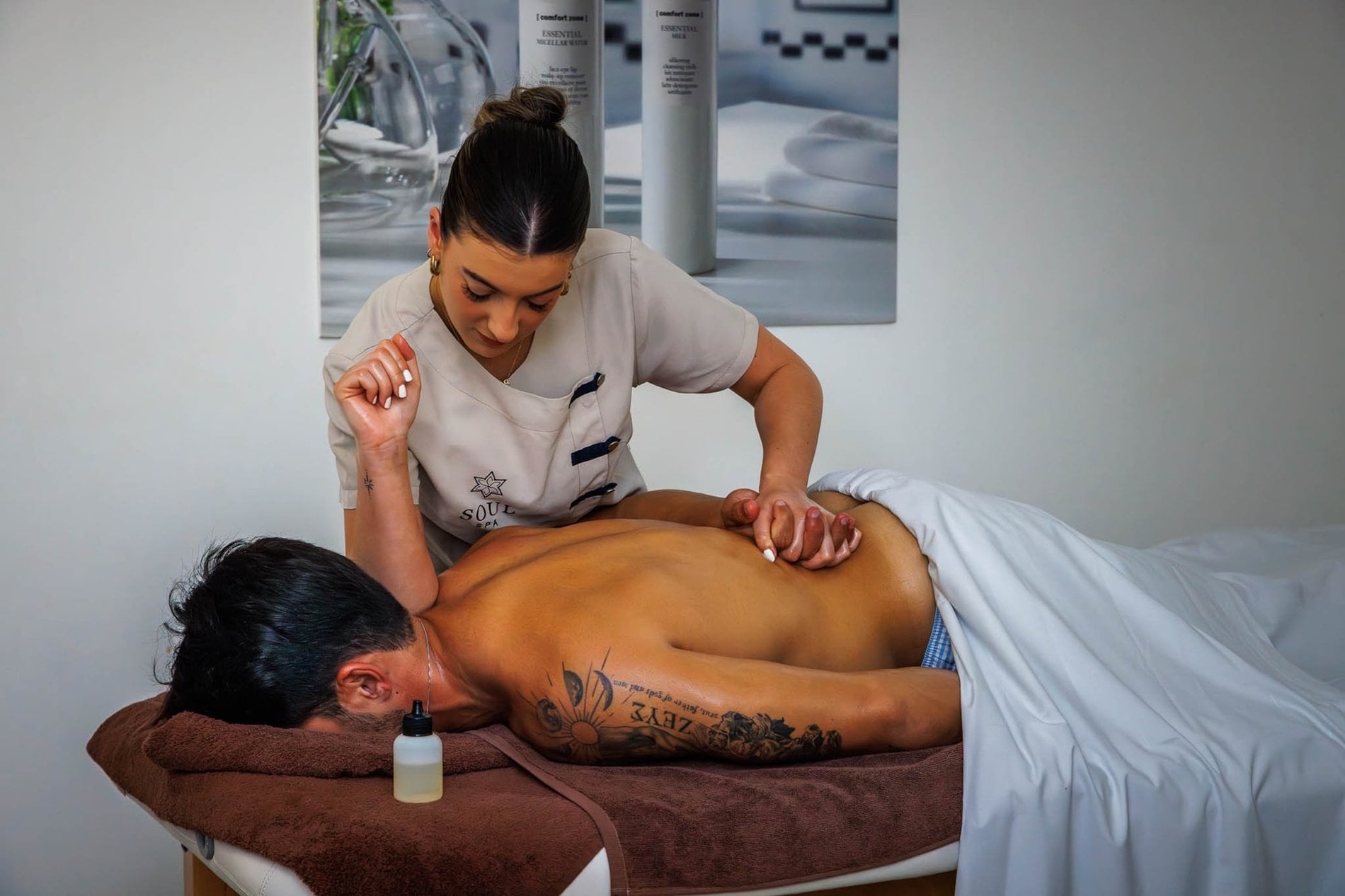 Relaxe ao maximo com as massagens que temos disponiveis no Jupiter Albufeira Hotel