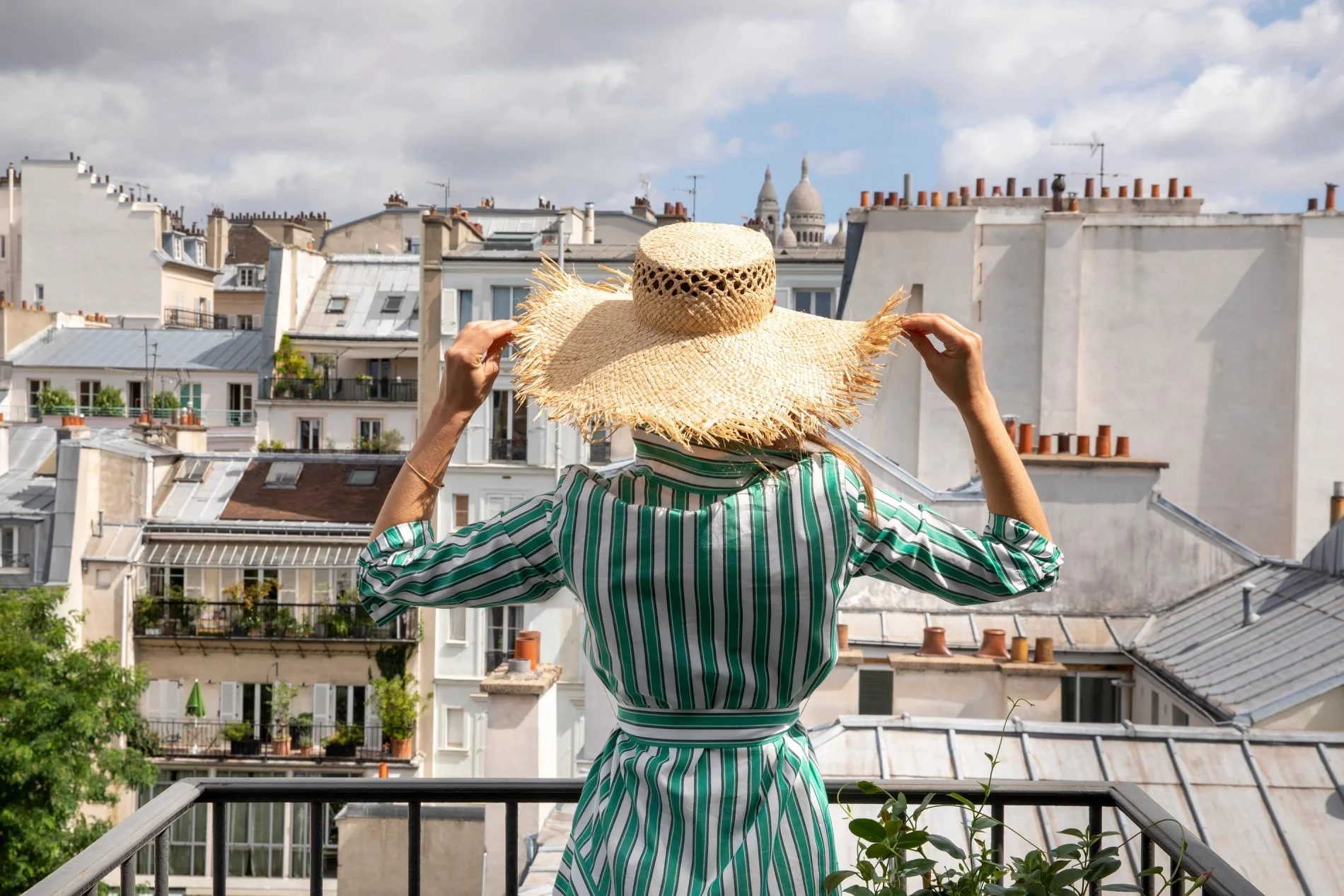 Hotel les Matins de Paris Deluxe Room Balcony