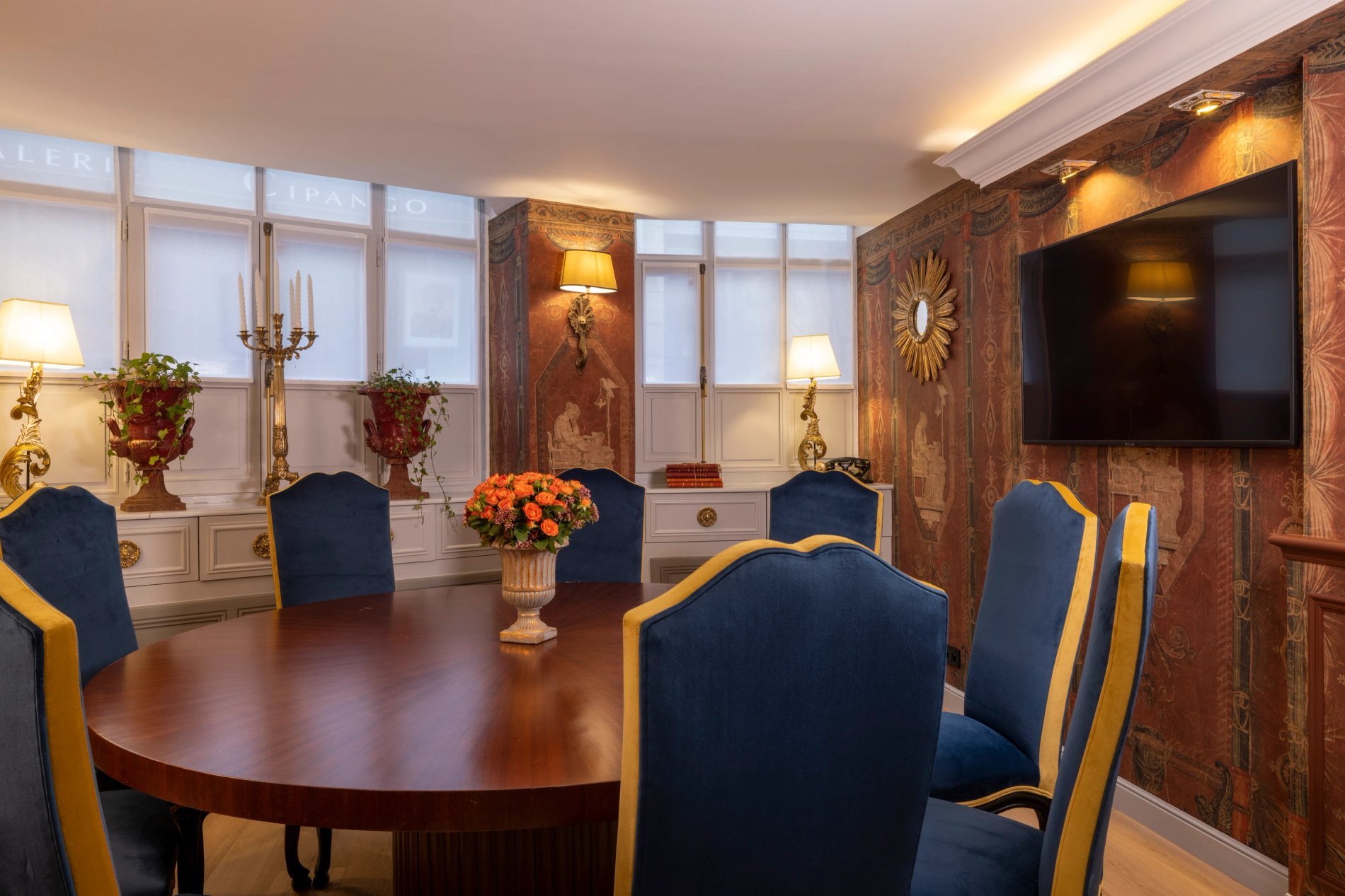 Maison Cardinal Furstemberg dining room