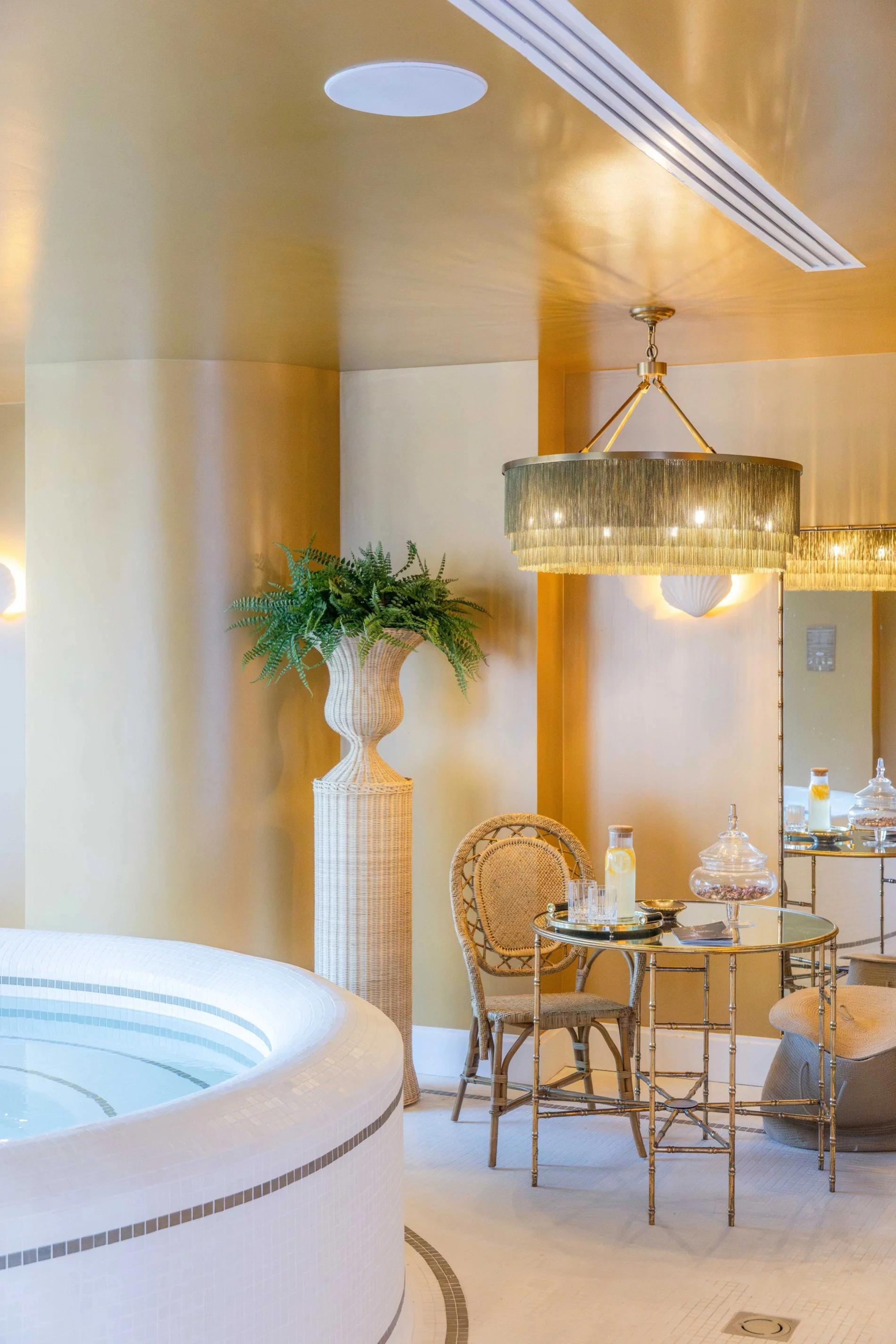 e64502f8-323b-4cc8-a6c9-63dad1d24fb1