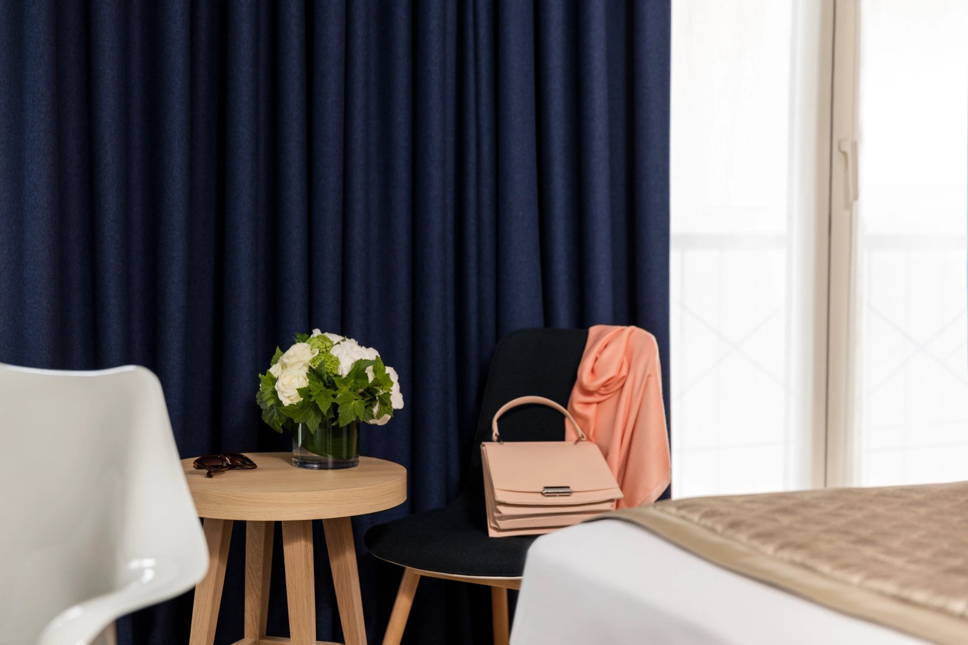 Louvre Saint-Honoré | Deluxe triple Room decoration