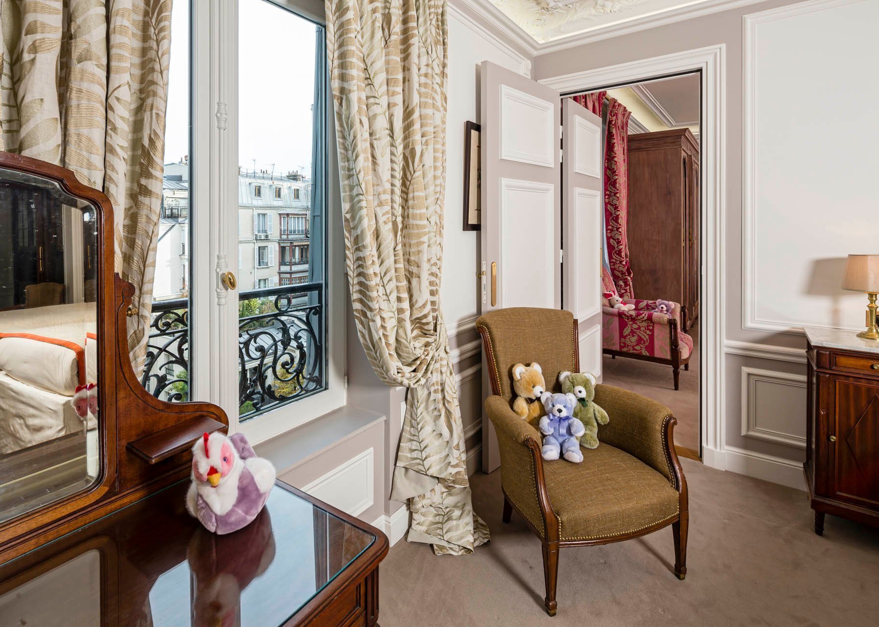 Hotel Regina Louvre Family Room