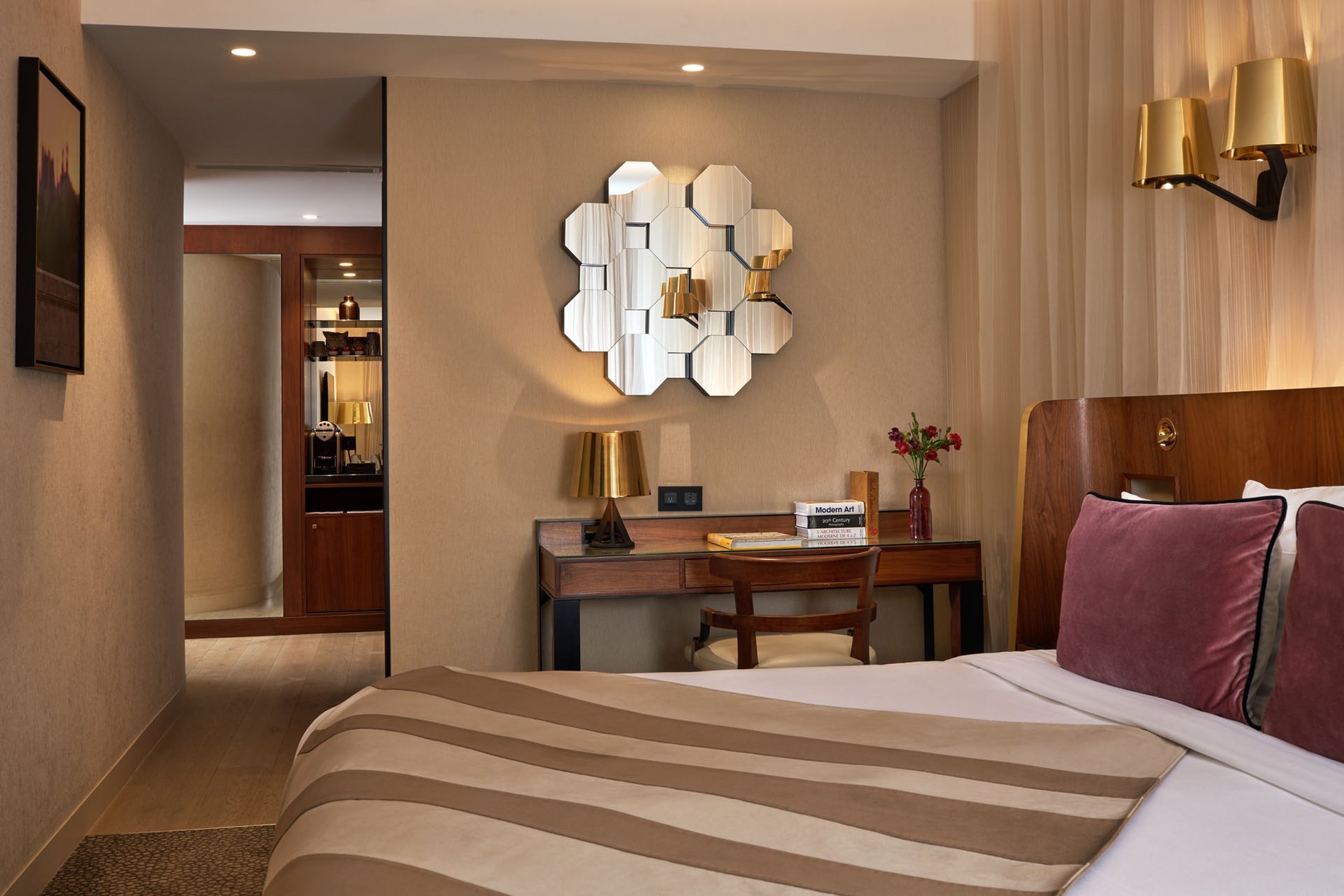 e795add9-91cc-4672-9eb7-0b263094fdba