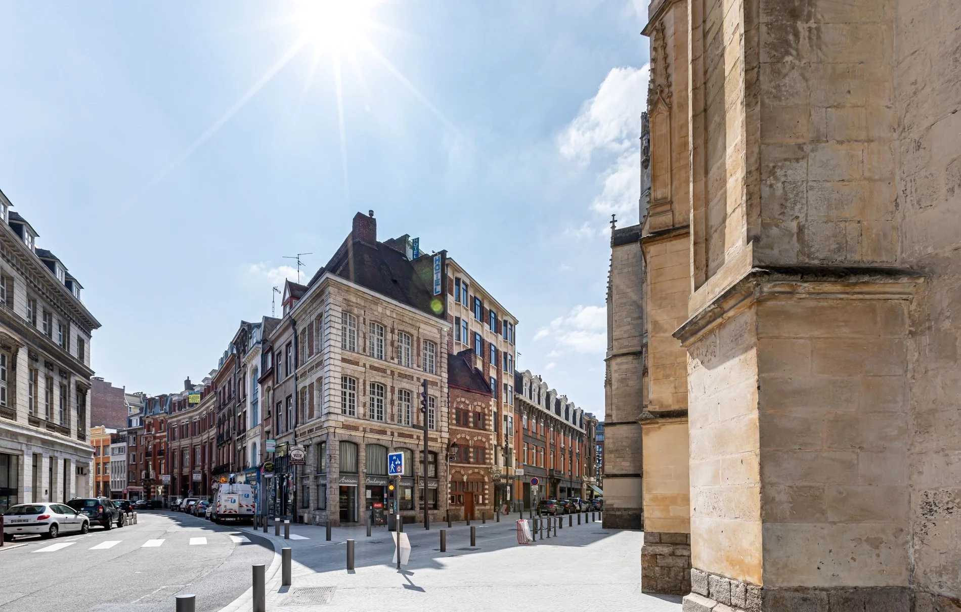 e895ebb4-bc66-436e-8258-1f9b6acbd398