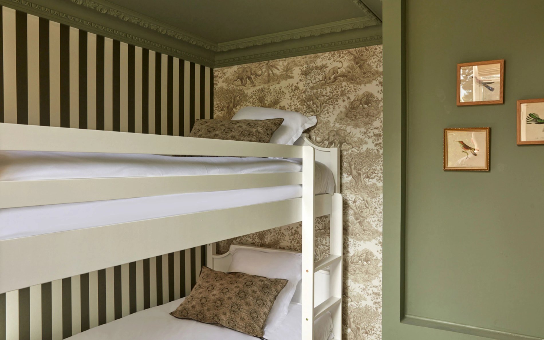 e8d5a247-9ab7-4d78-8b3a-efff852807fc