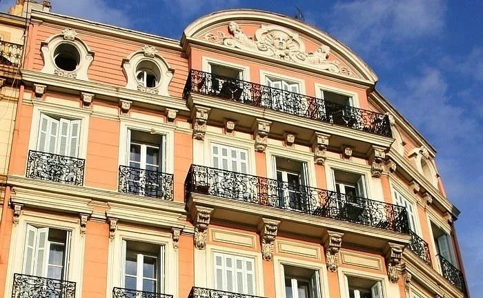 e9cffba1-dde6-48a9-be82-cc7a6ef2206c