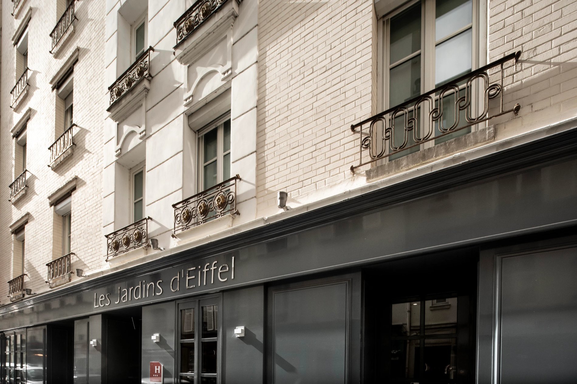 e9e5a282-7024-43d1-9133-5467d435ee86