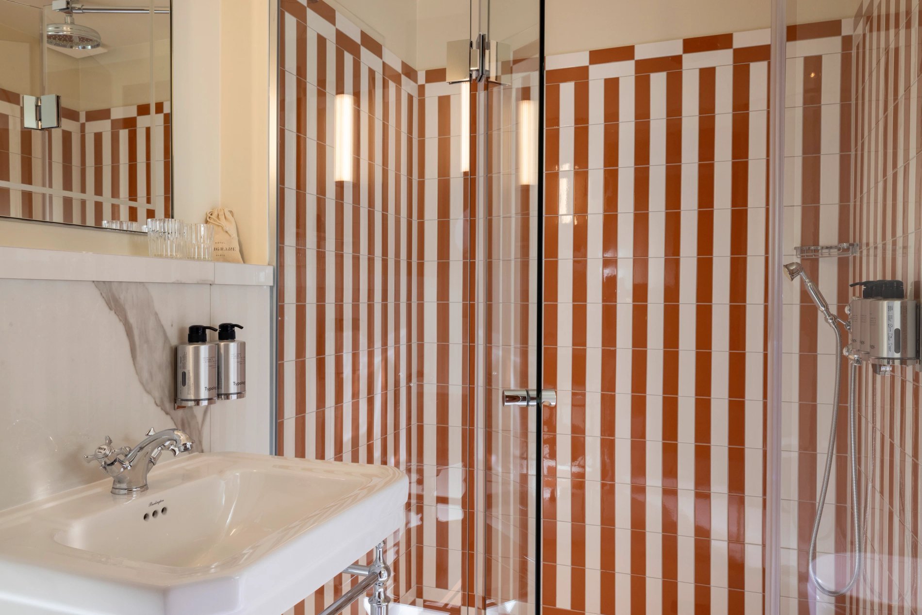 Hotel Filigrane | Superior Room Bathroom Shower