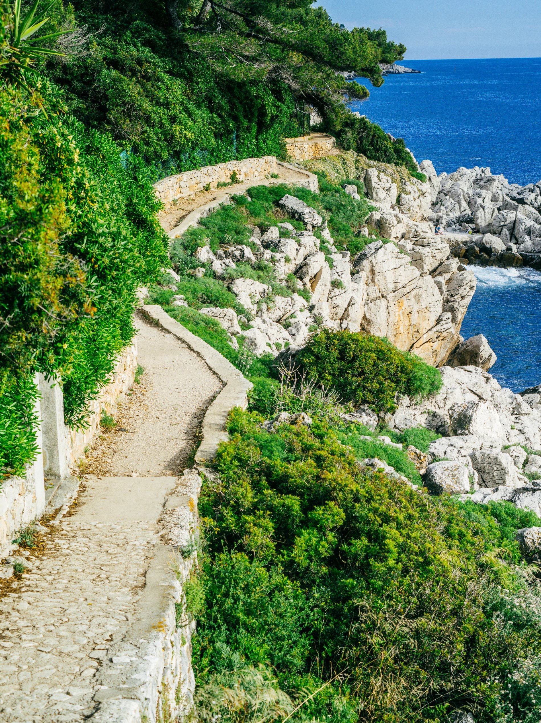 Maison Albar Le Victoria | Sentiers côtiers du Chemin des Douaniers.