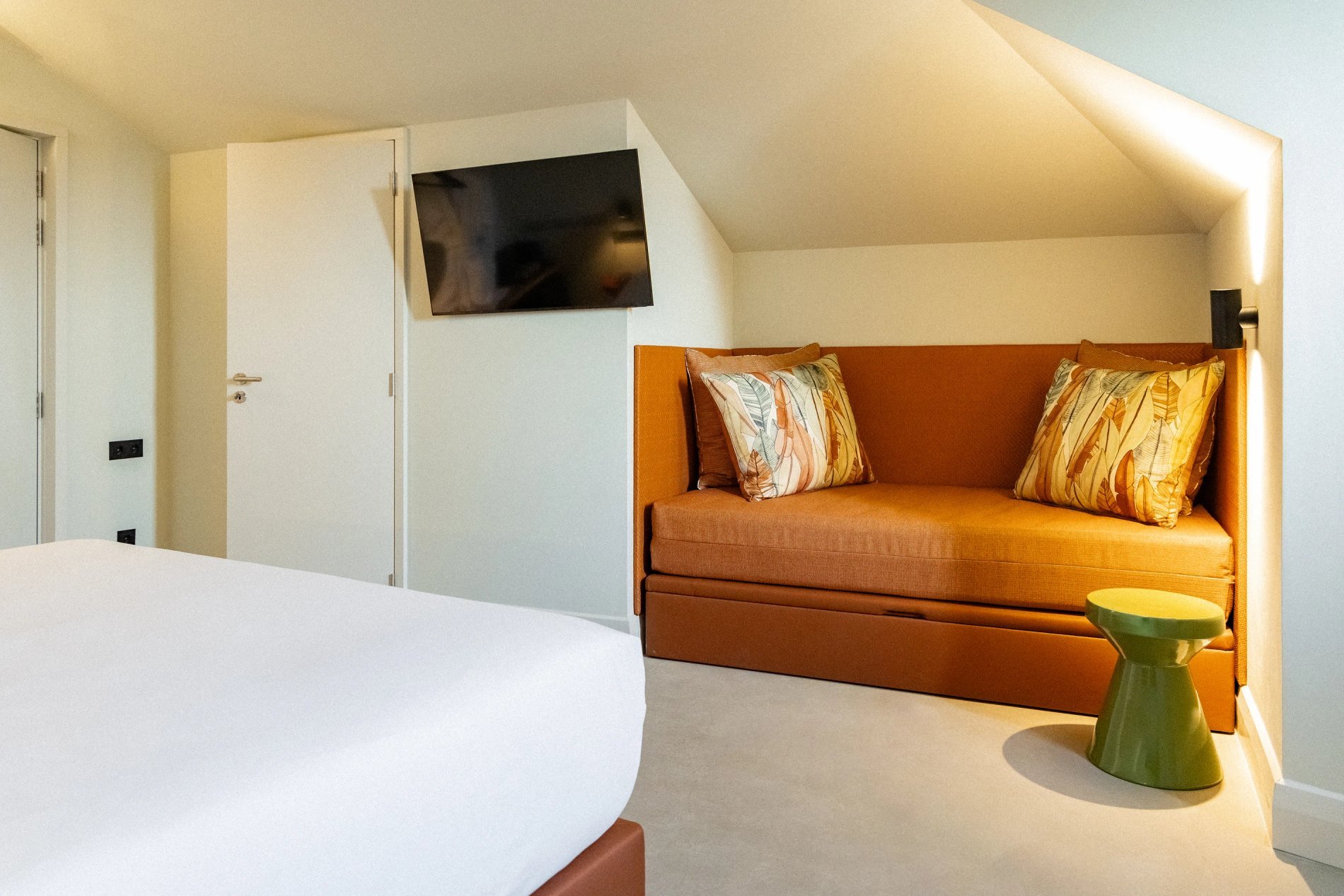 ebb14a39-a00d-4982-8bda-fb7b4dda0789