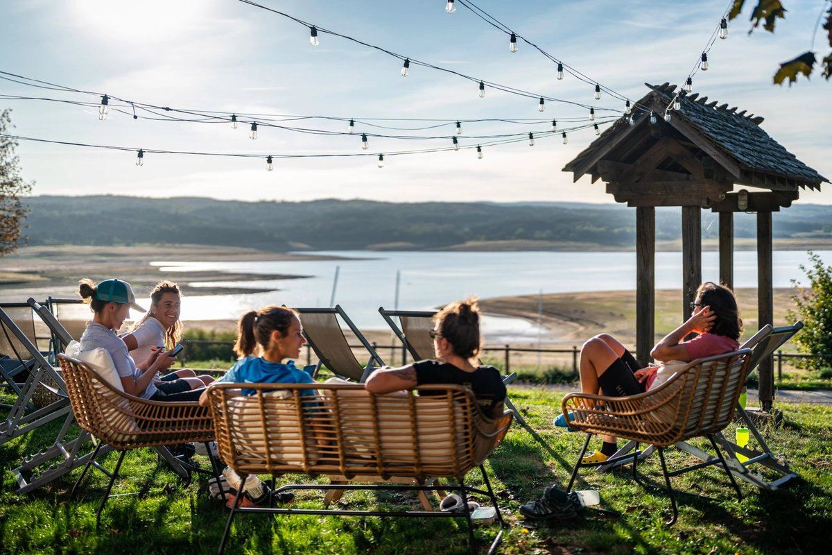 Hotel groen resort met activiteiten