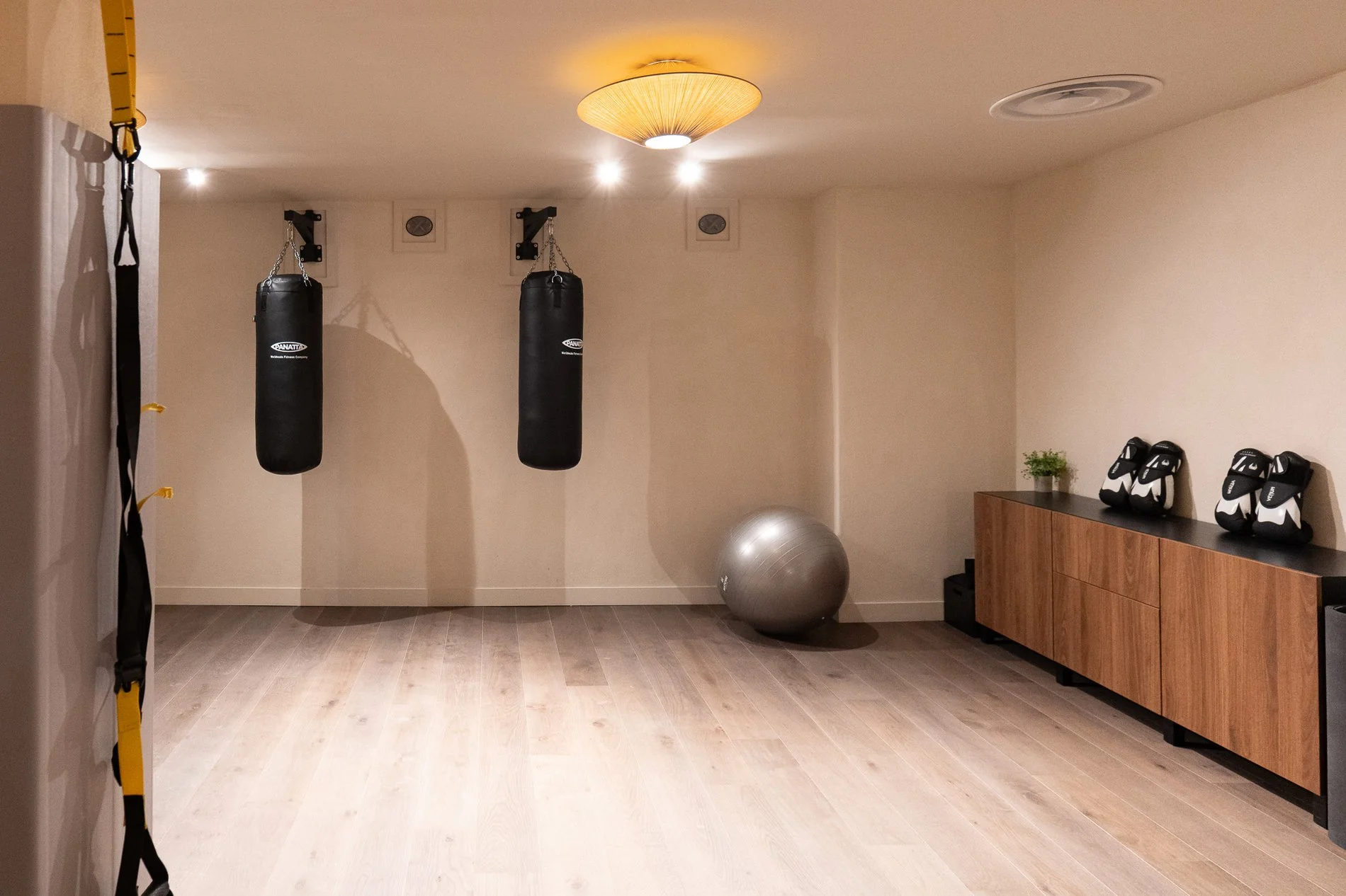 UNLIMITED CLUB | Salle de sport luxe Paris 8