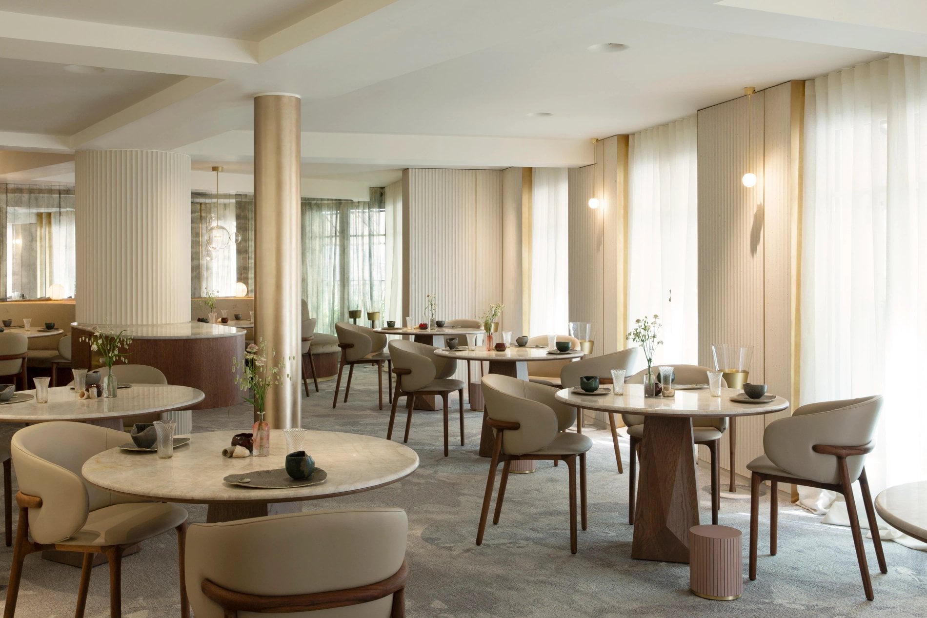 ec647505-d934-4b31-9946-8e58b4aef8af