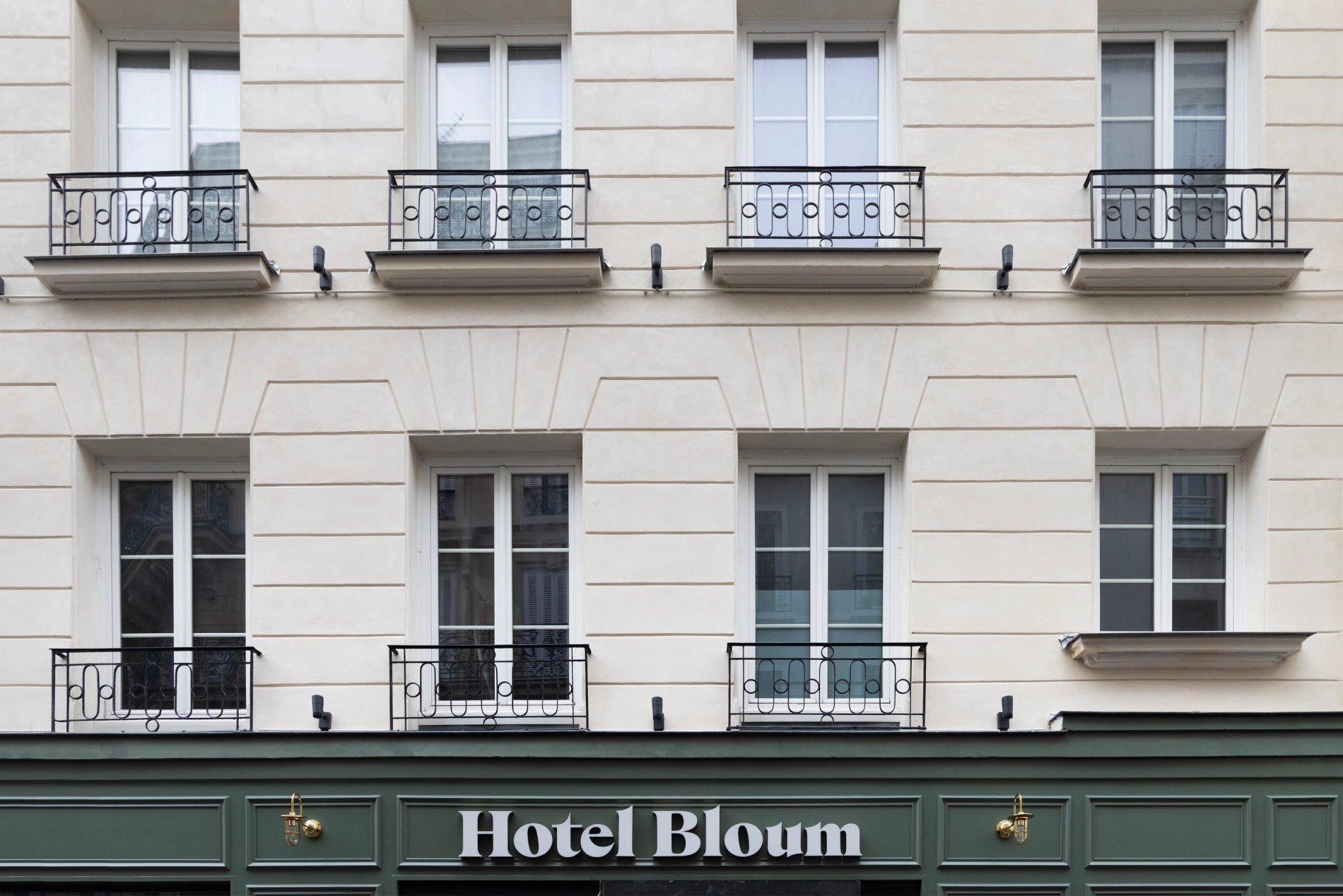 Hotel Bloum Facade