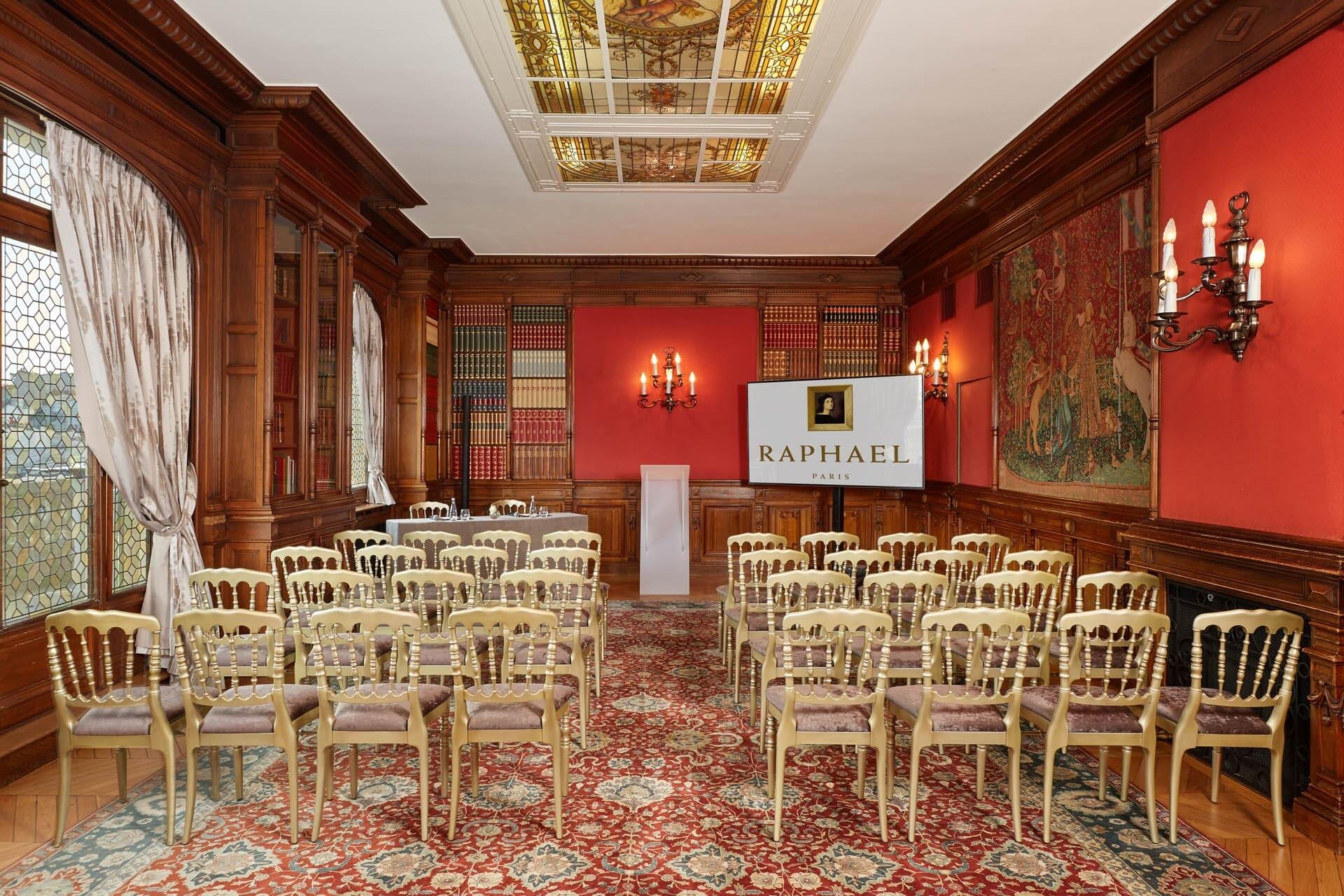 Hotel Raphael | Organize seminar Paris 16