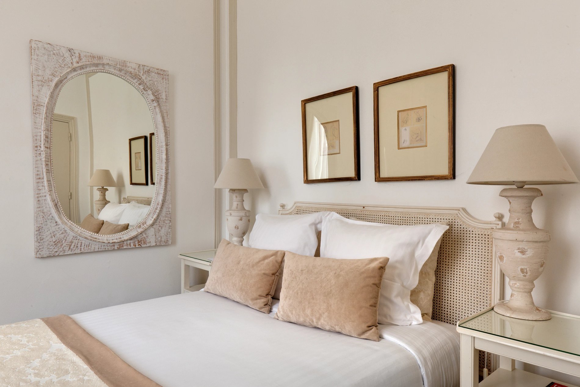 Pavillon Henri IV | Lit de la chambre classique