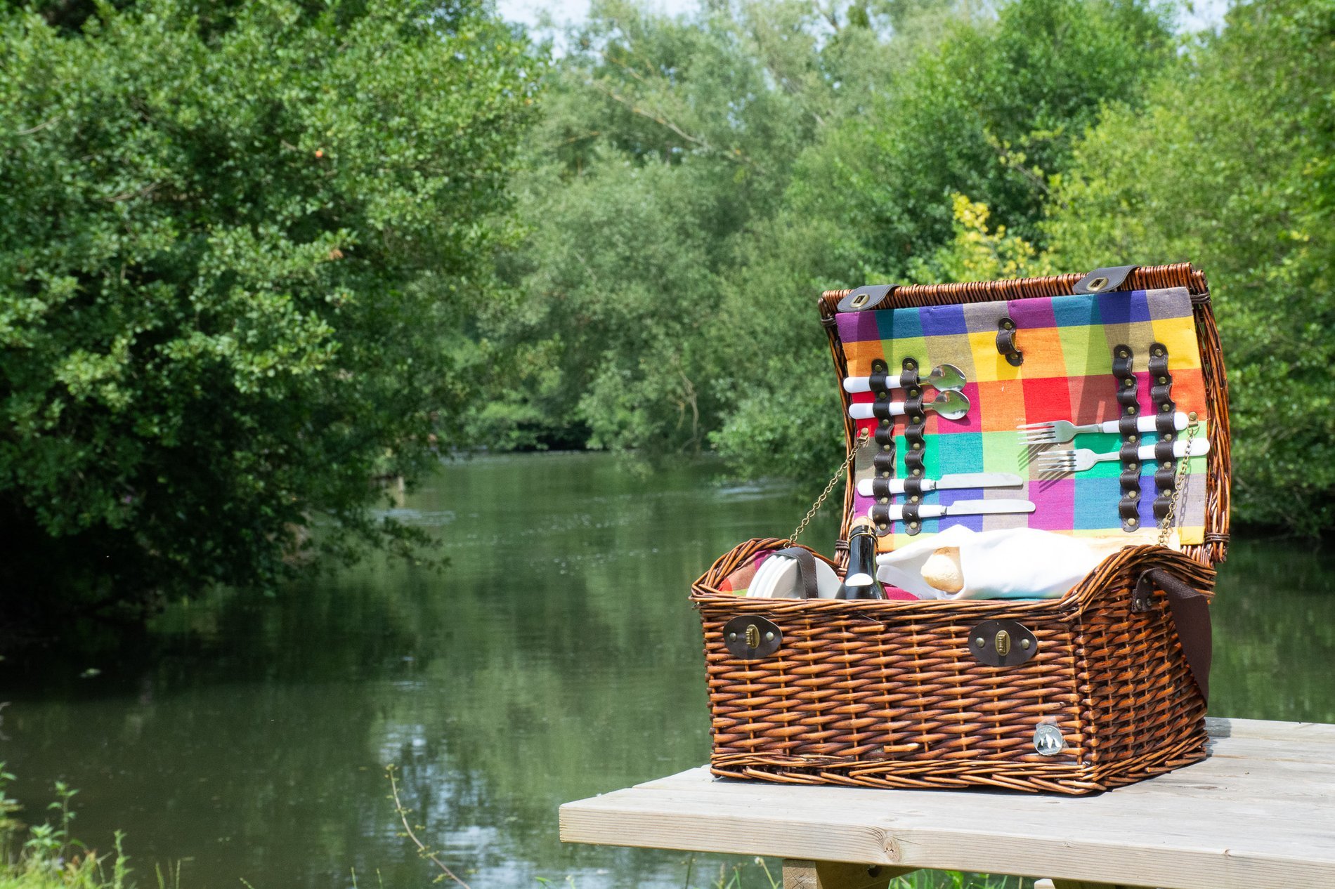 eeb2bb30-beb3-4bf6-8359-c334303d4172