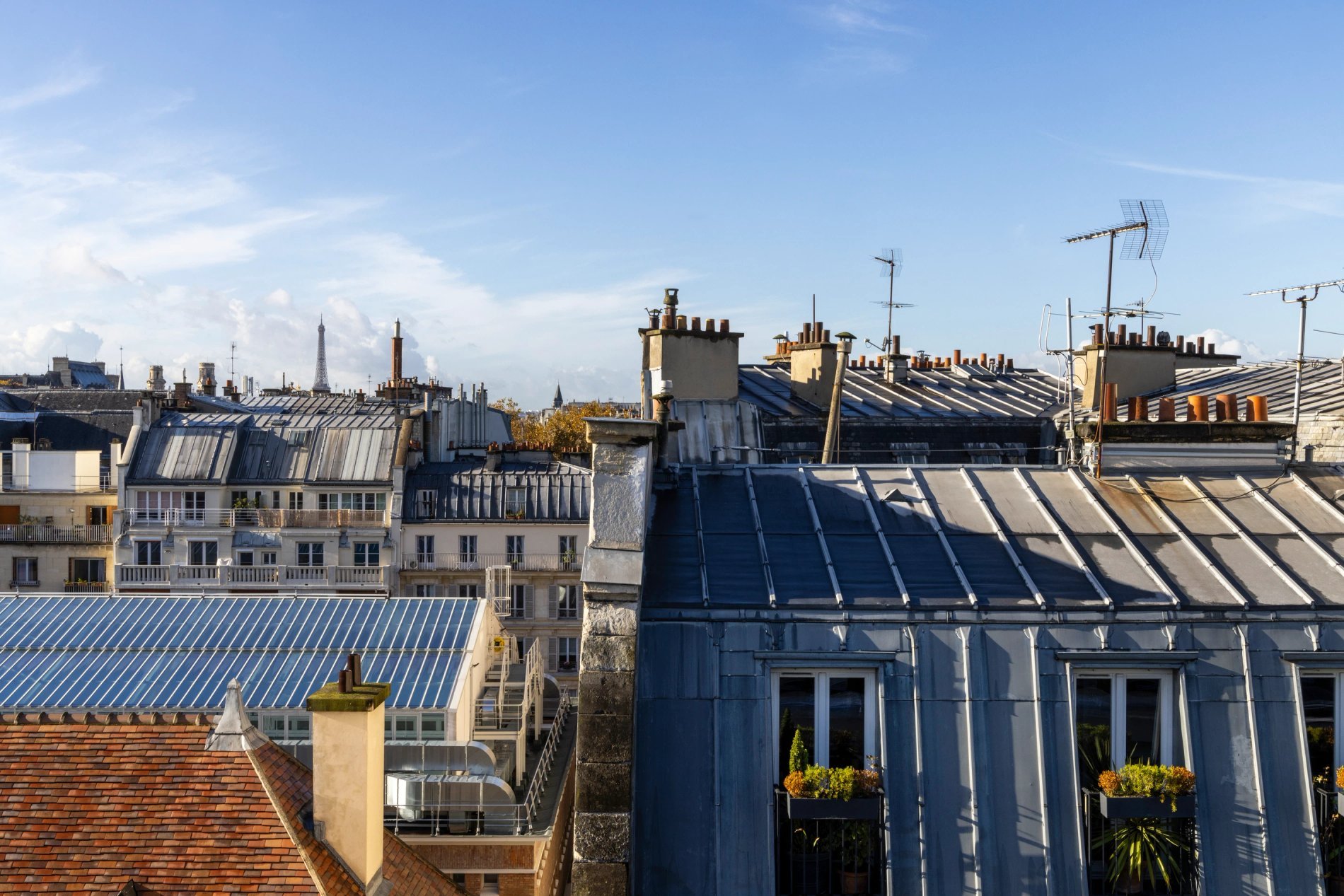 Hotel Pilgrim Surrounding Rooftop paris Eiffel tower