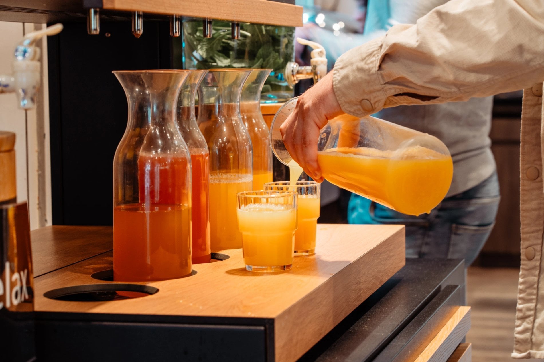 ef5388f3-51c7-4387-bca5-cdeaf8f771df