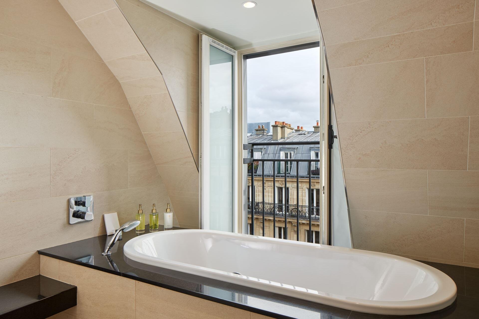 Maison Albar Hotels Le Pont-Neuf | La Suite Pont-Neuf salle de bain
