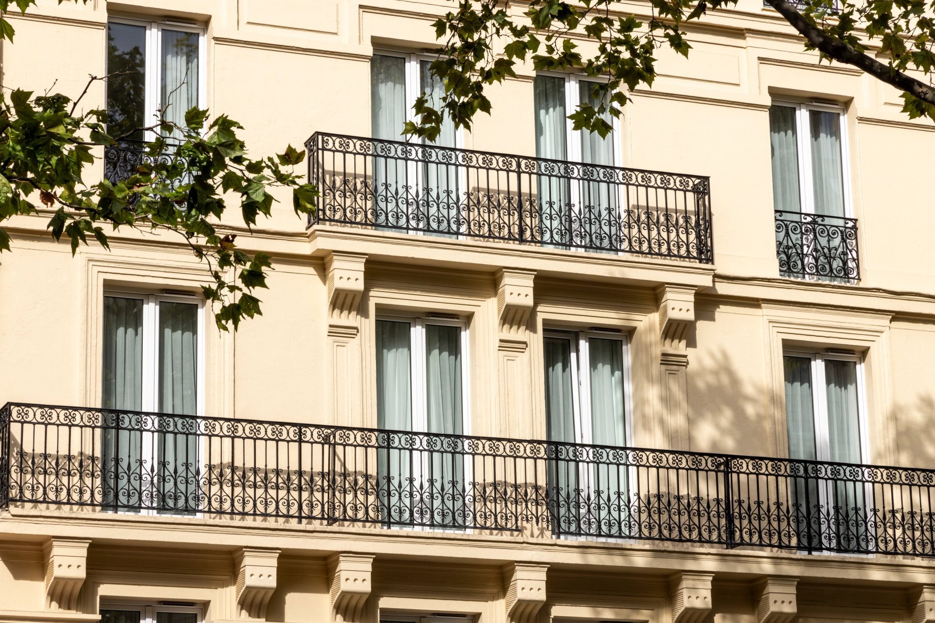 ef8c37a9-835a-40c5-b244-e984c7198151