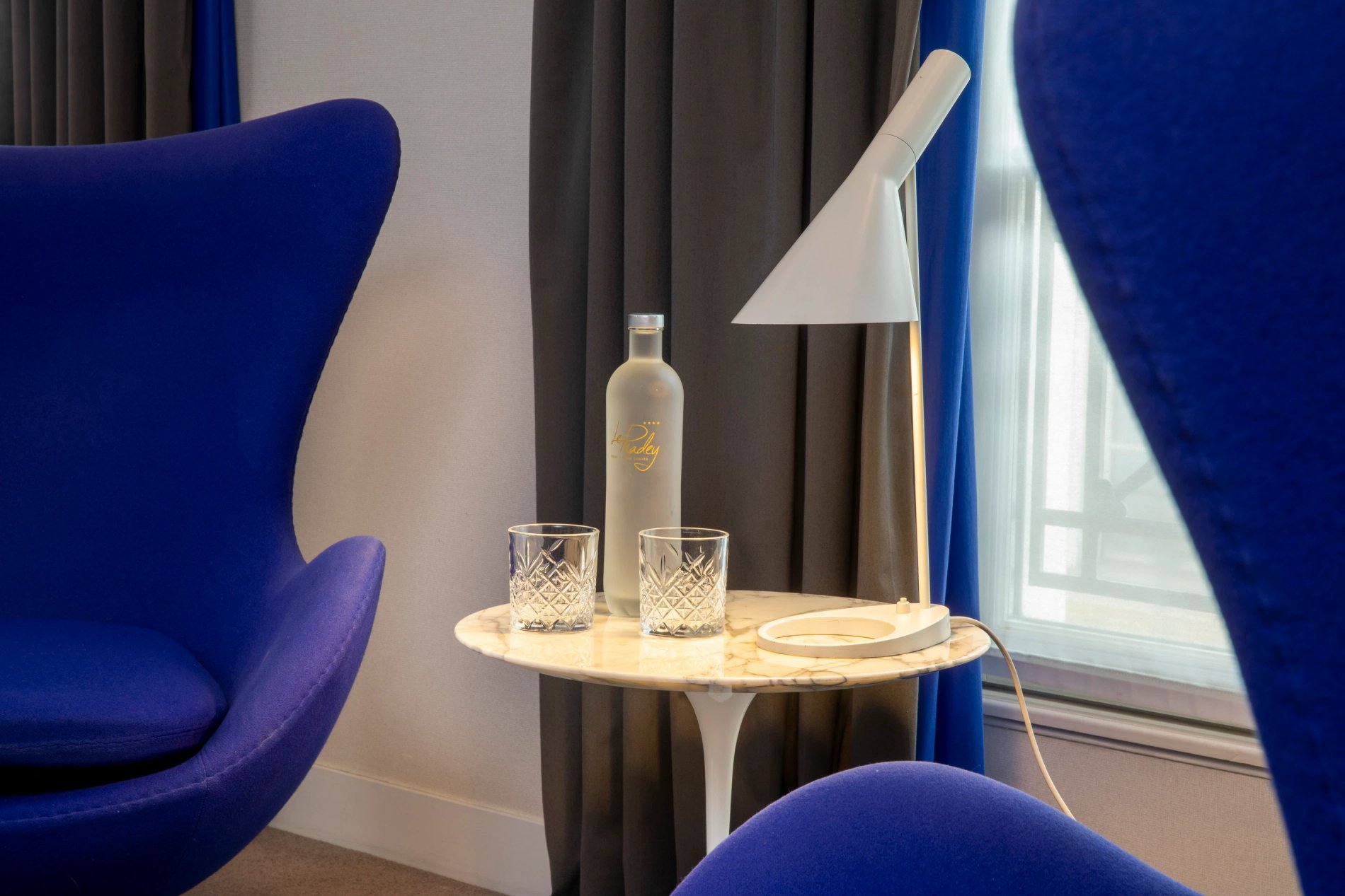 Hotel Le Pradey Lobby Honesty Bar