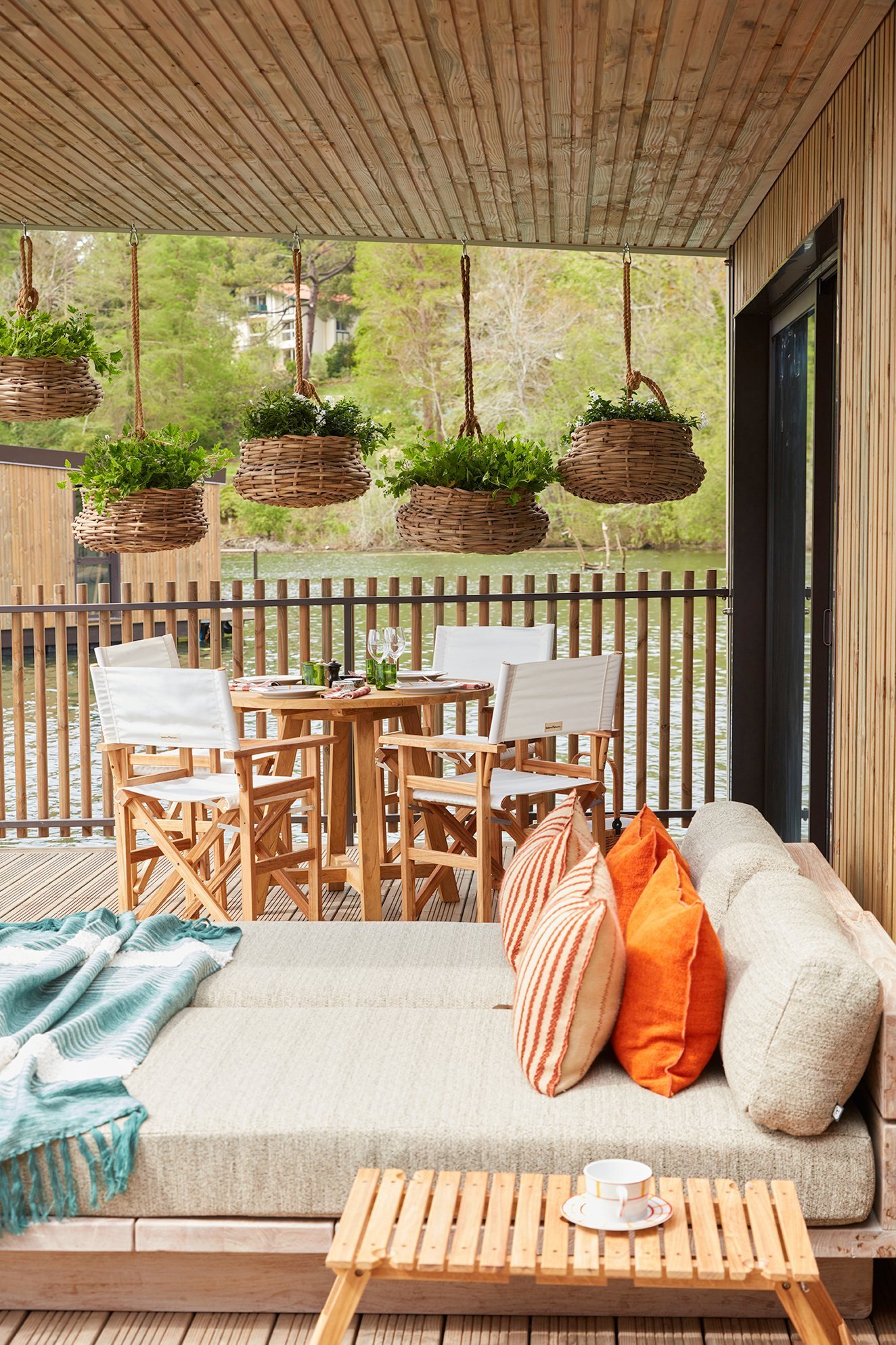 f00587ac-8e47-4532-87d8-13ed96f46e4b