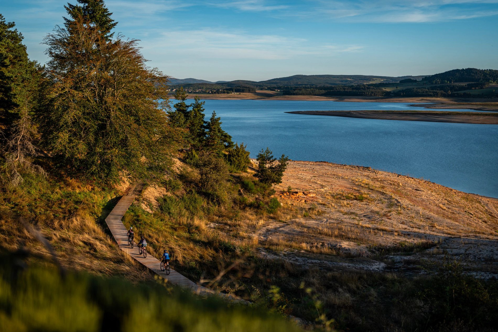 f0652c73-234b-4148-8cec-5b6376a5618b