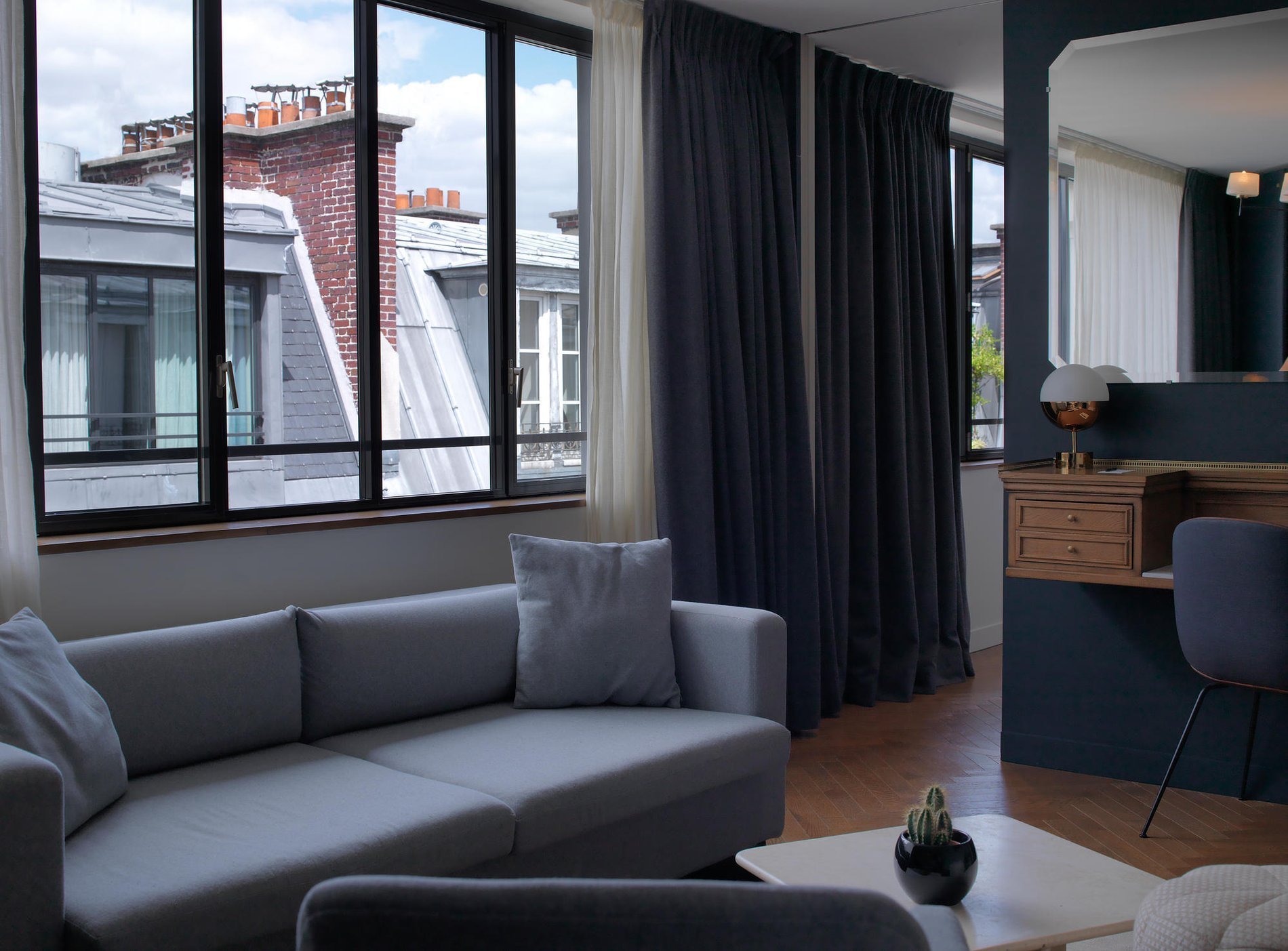 Hôtel Bachaumont | Salon with views over the roofs of the Bachaumont Suite