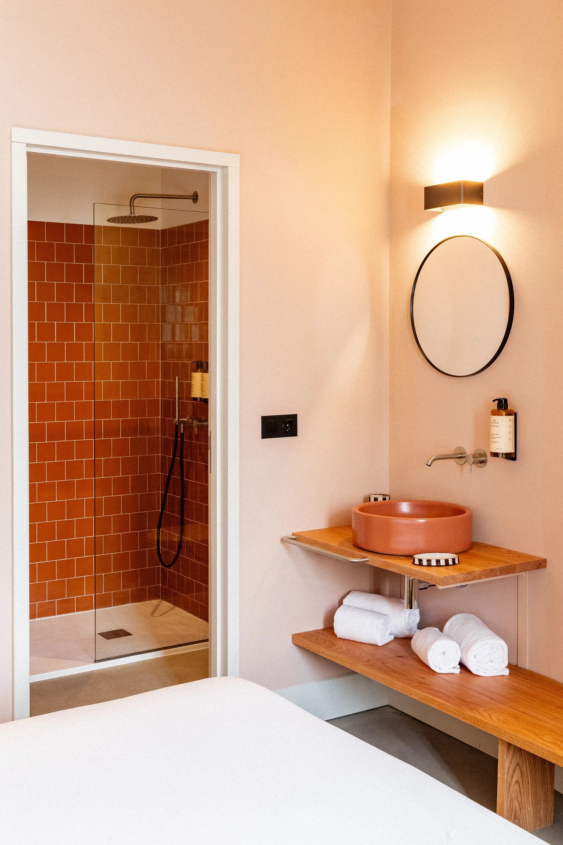 f118c8fd-5d07-4403-bae0-fa14706749d2