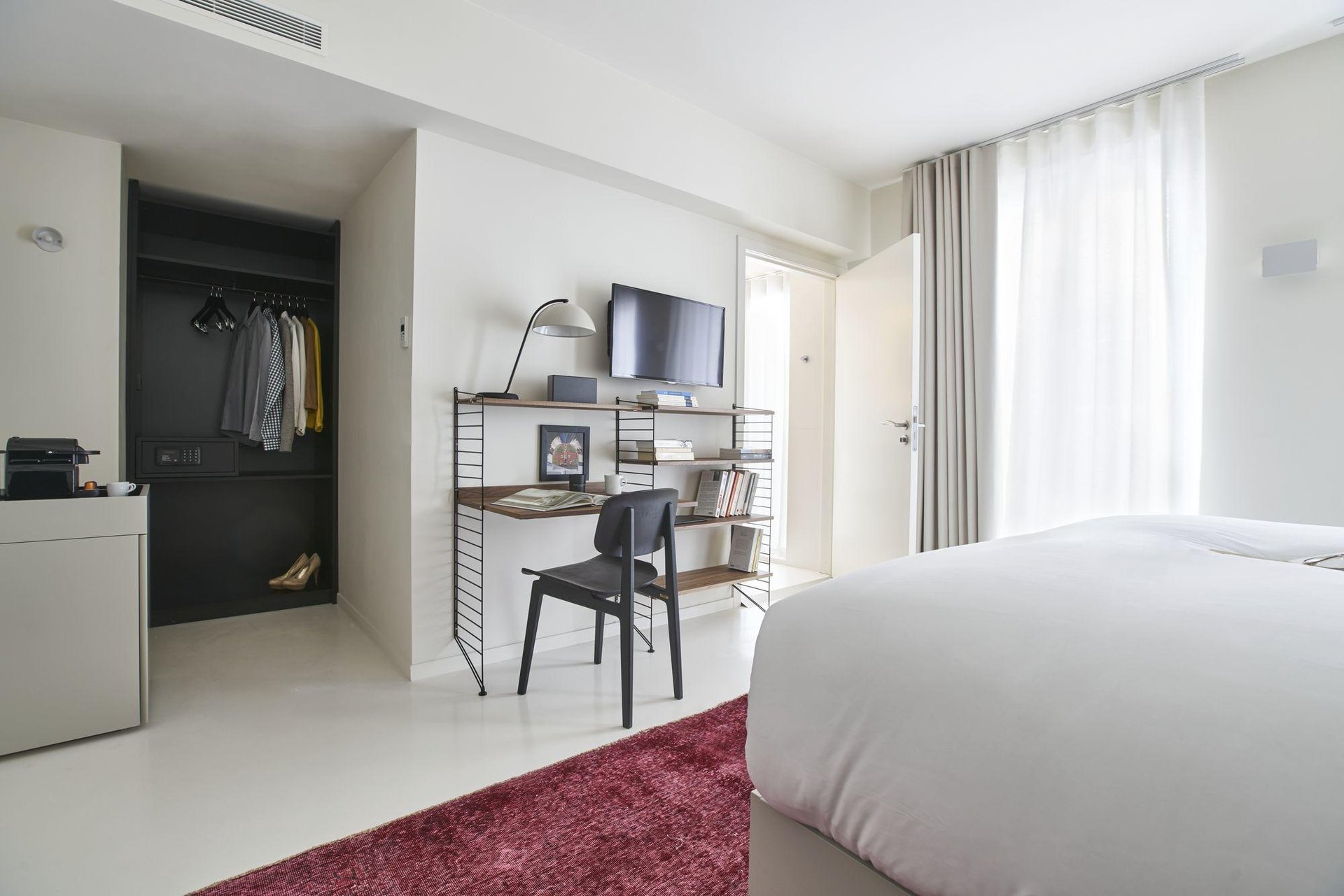 superior room design 9 Hotel Sablon Brussels