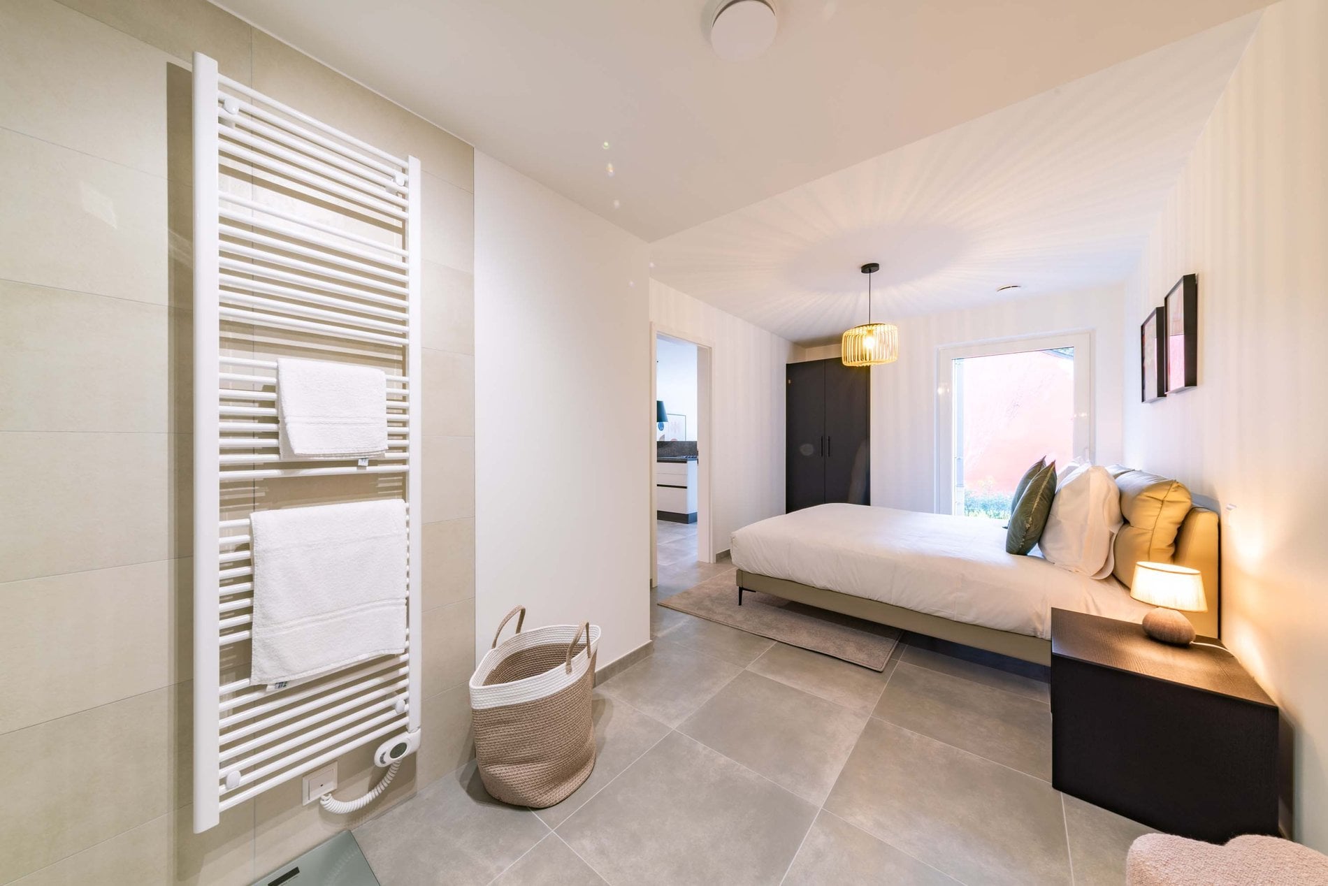 f2c21a10-28b7-4e0c-bb4a-2a64d66931ba