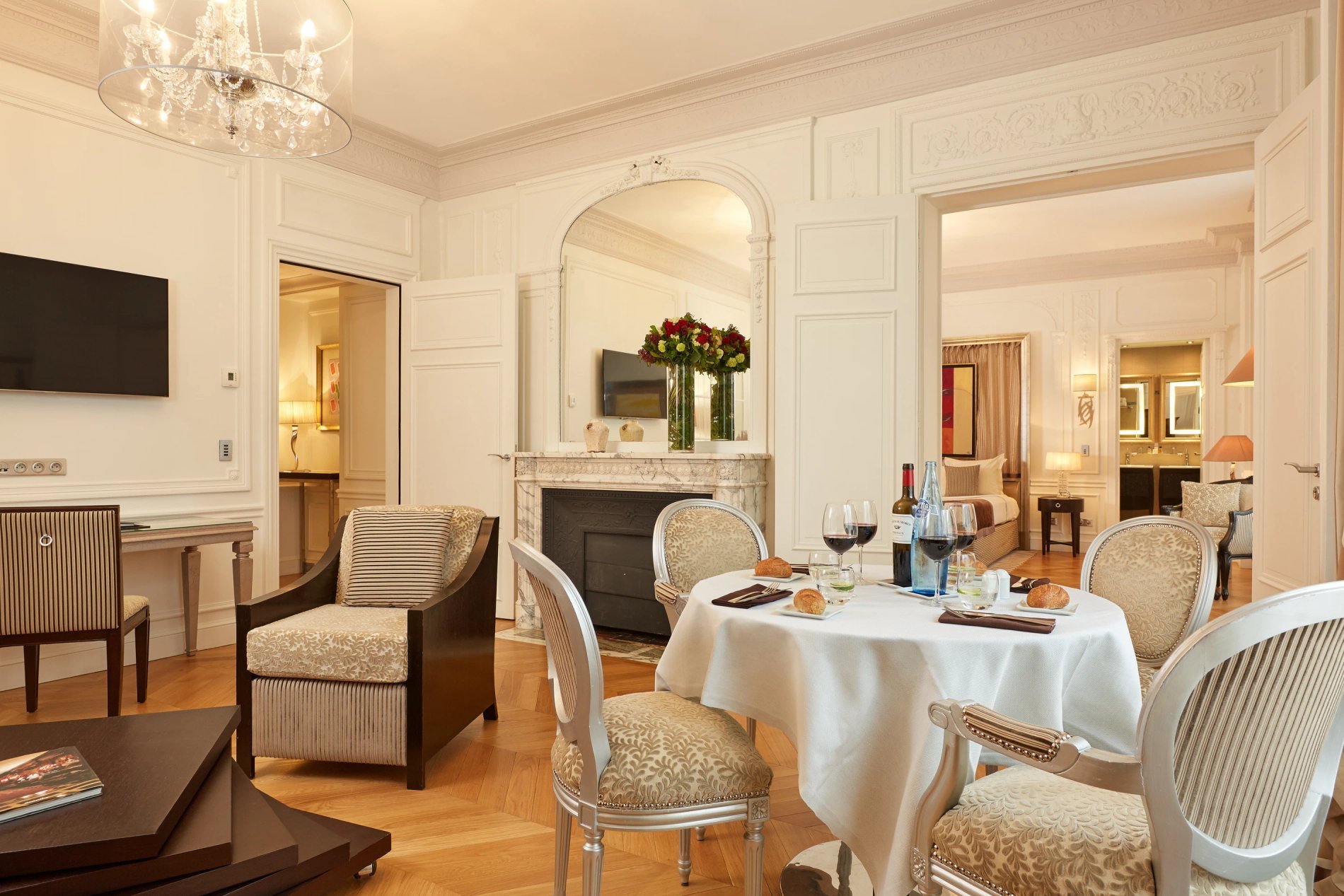 Majestic Hotel-Spa Champs-Elysées Prestige Suite