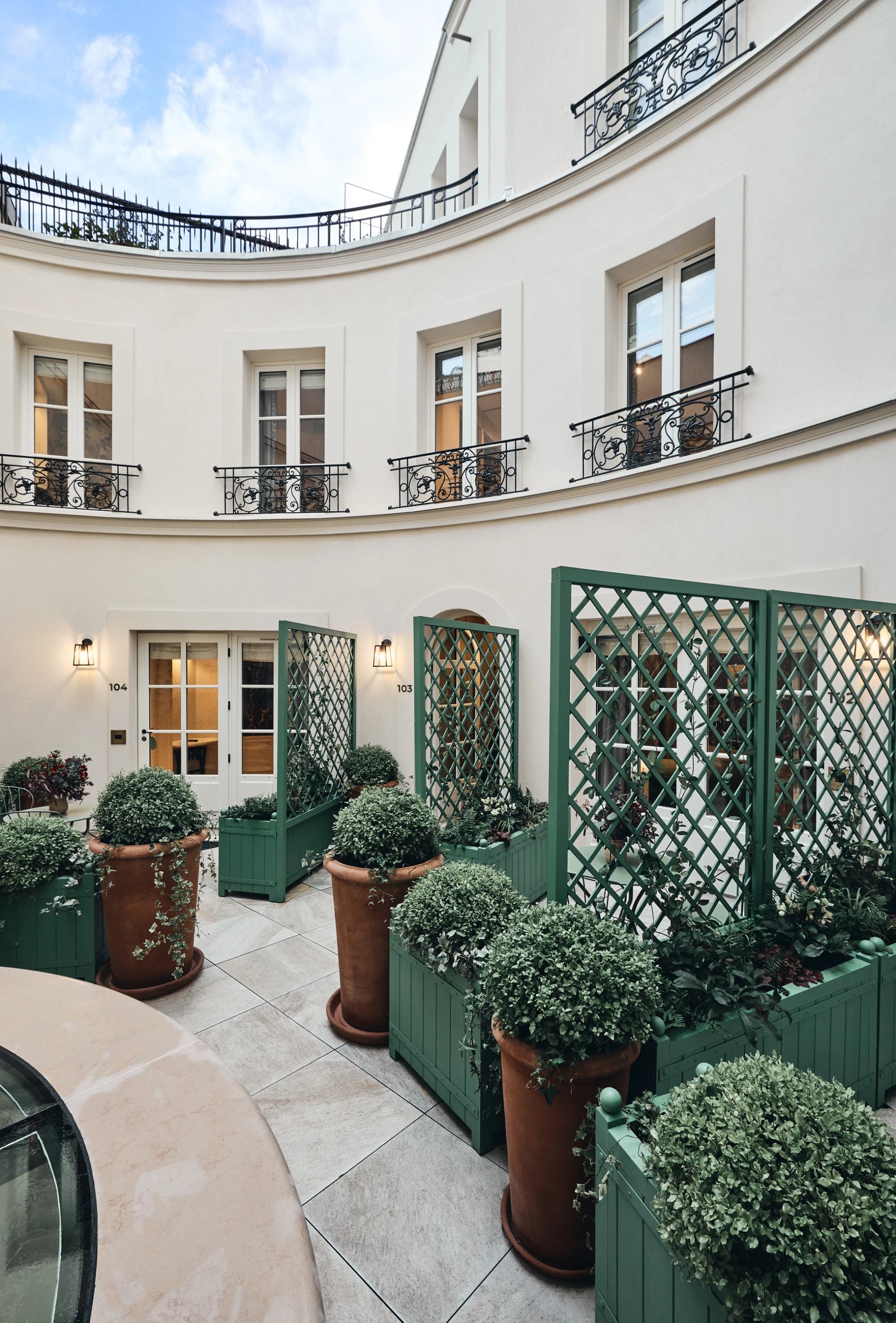 f3623fef-bb26-41e7-85ea-2dff4c25f401