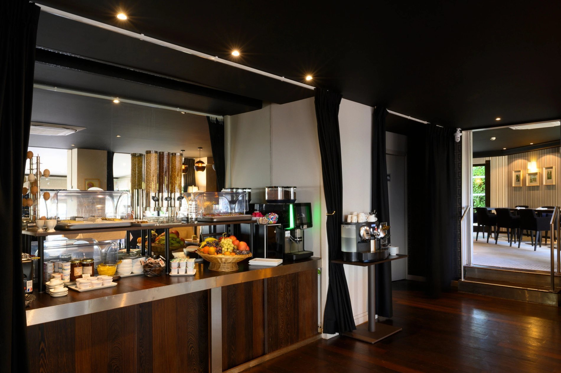 f3a56350-ce66-4e6b-80ce-cbfbf404e5f0